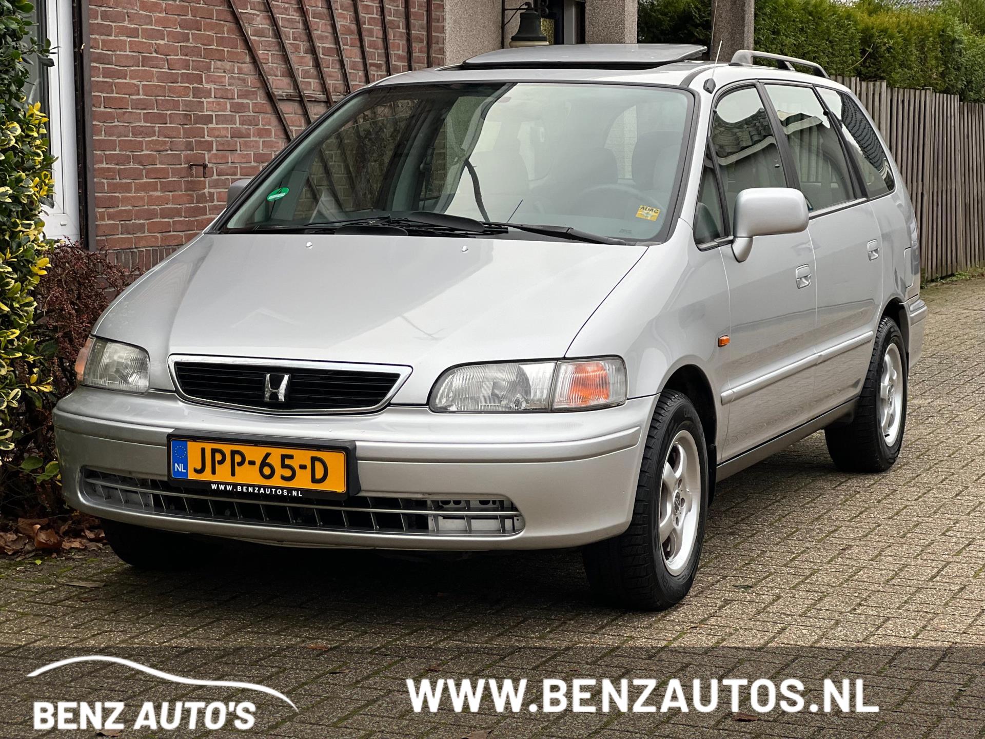 Honda SHUTTLE 2.3i LS Airco/Automaat/6-persoons/Youngtimer
