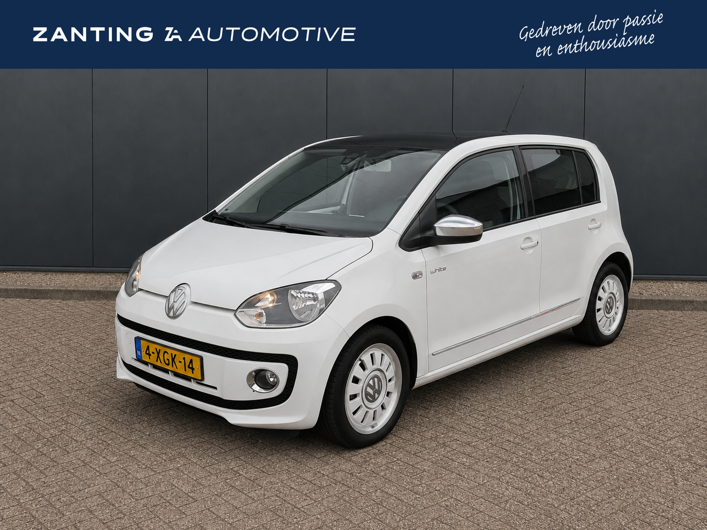 Volkswagen Up! 1.0 high up! BlueMotion 5-drs | Pano-dak | Stoelverwarming | Park. Sensoren | Navigatie | Orig. NL | NAP| Half Leer