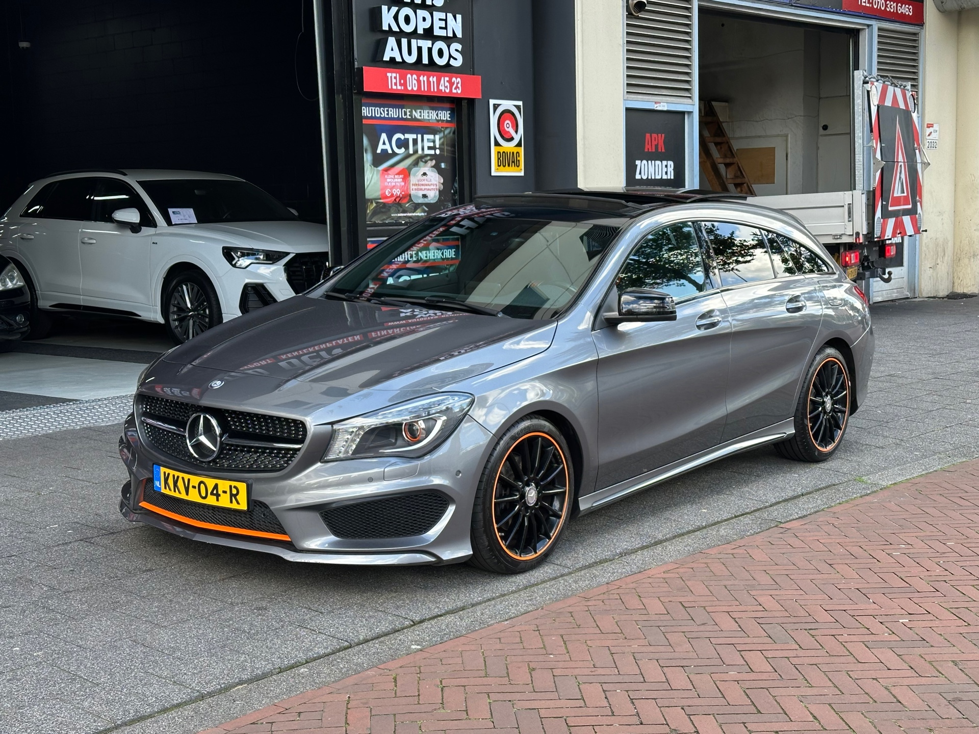 Mercedes-Benz CLA-klasse Shooting Brake 200 OrangeArt Edition Pano