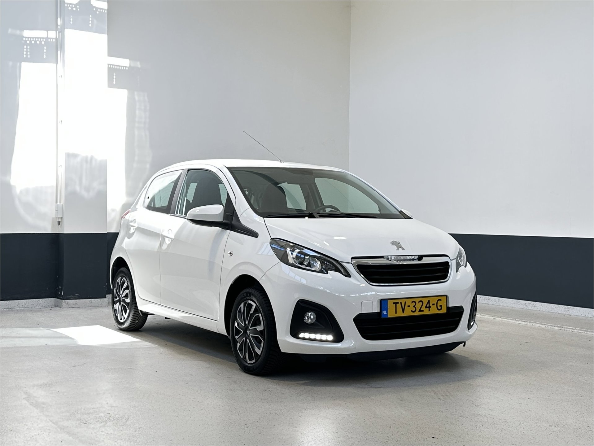 Peugeot 108 1.0 e-VTi Active | Bluetooth | NL | Airco | C.V |