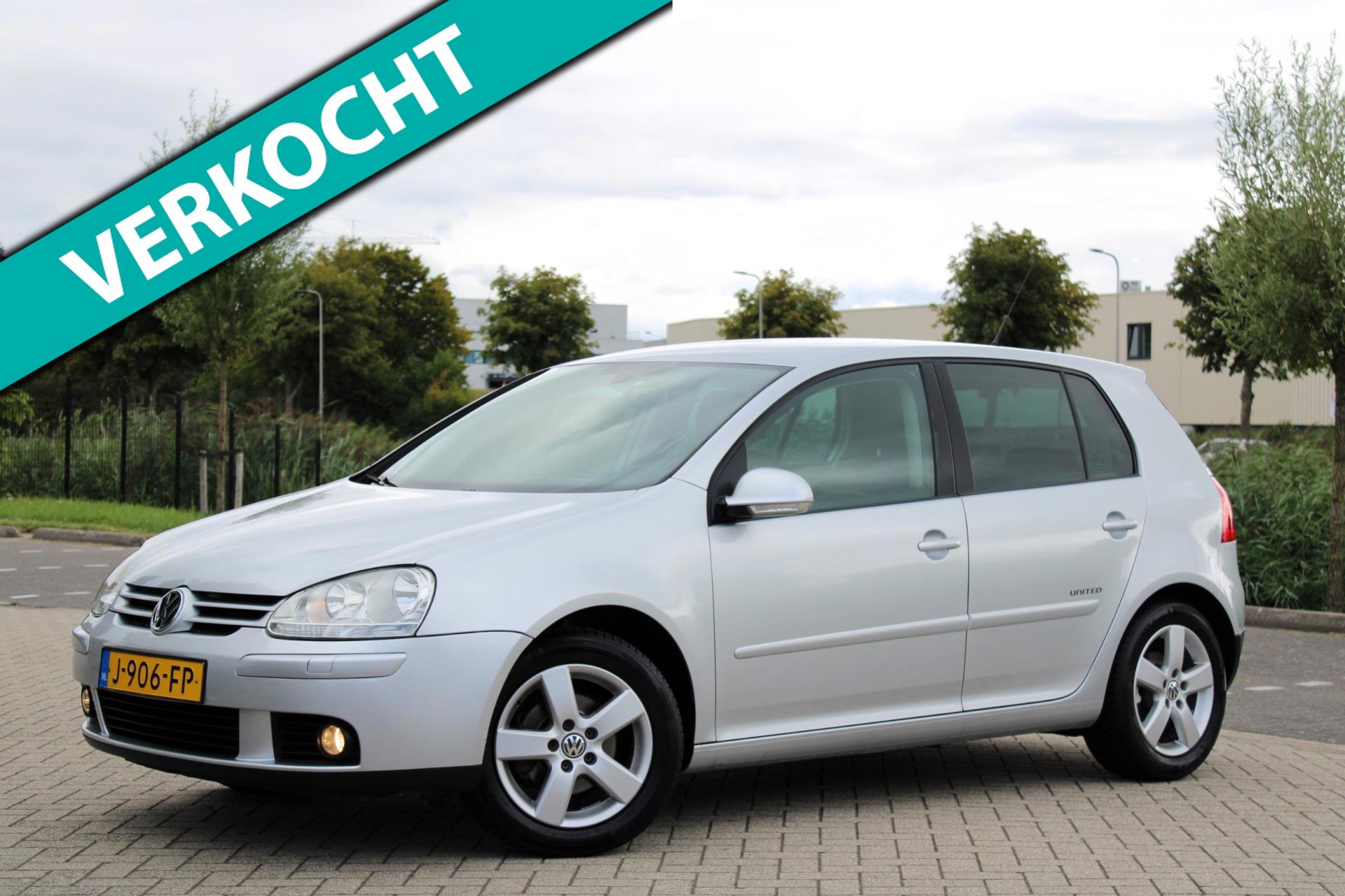 Volkswagen Golf 1.4 Comfortline l Airco l Cruise l PDC l LMV