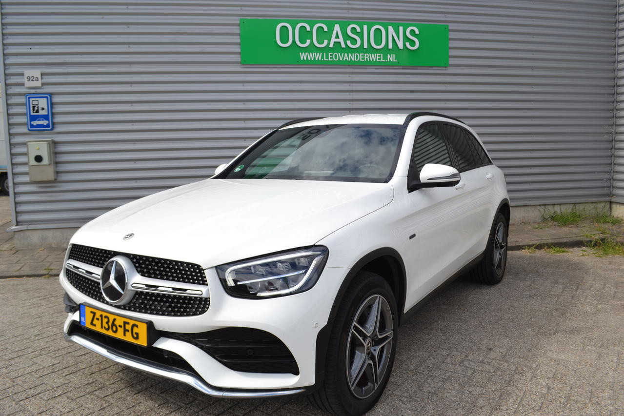 Mercedes-Benz GLC 300E AMG LINE 4MATIC|BURMESTER|NAVI|TREKHAAK