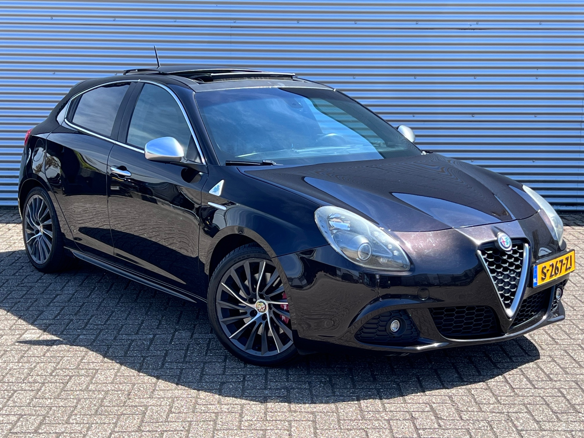 Alfa Romeo Giulietta 1.7 TBi Quadrifoglio Verde | PANO | AIRCO | LEER | CARPLAY | 240PK | INRUIL MOGELIJK