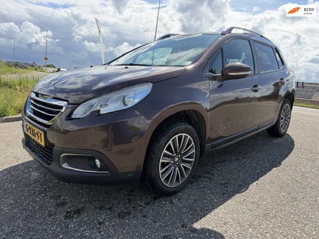 Peugeot 2008 1.2 PureTech Active Pack Premium Airco Navi PDC Trekhaak