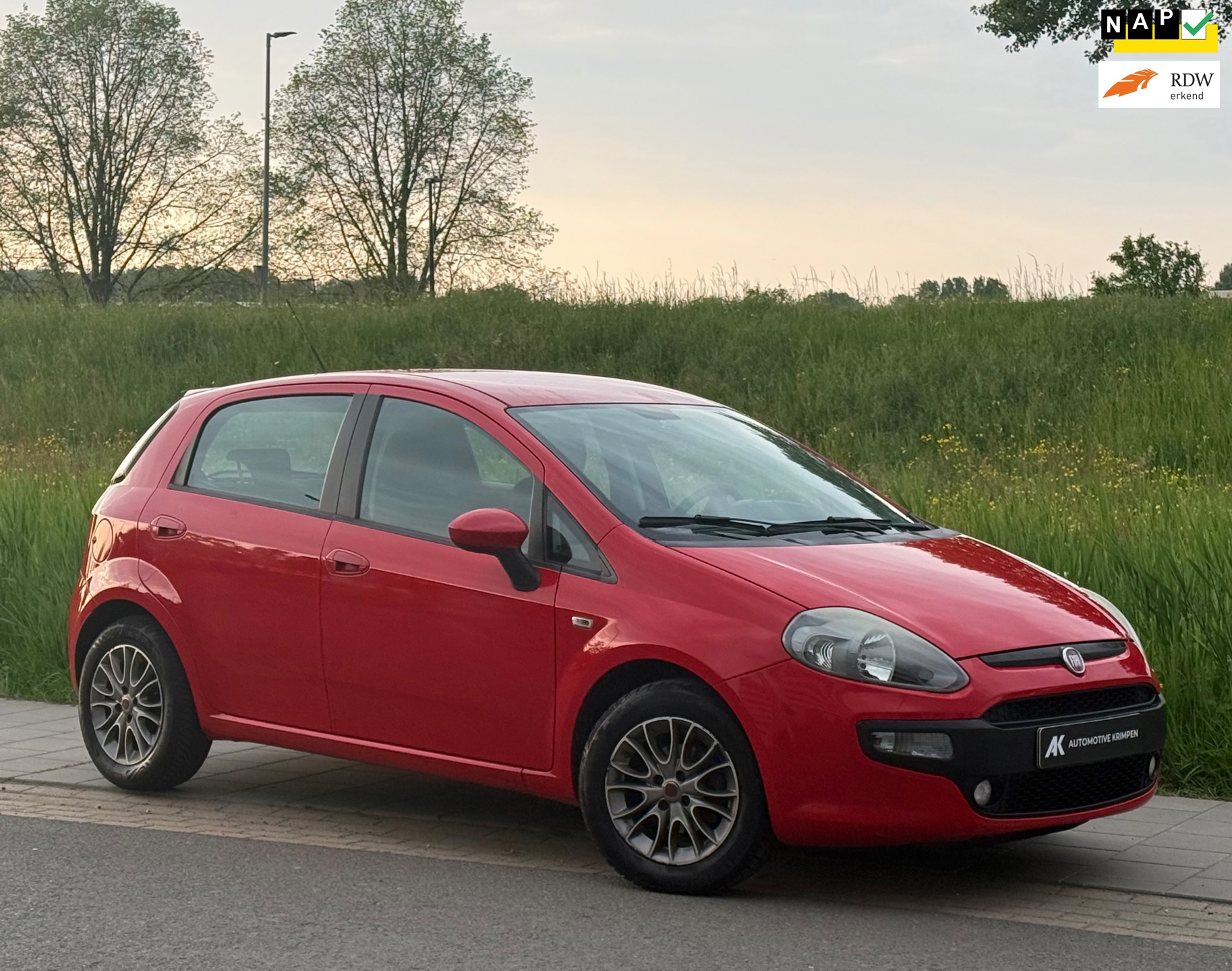 Fiat Punto Evo 1.4-16V Multiair Racing | 2e Eigenaar | Airco | elek. Ramen | NAP | Radio | Boekjes