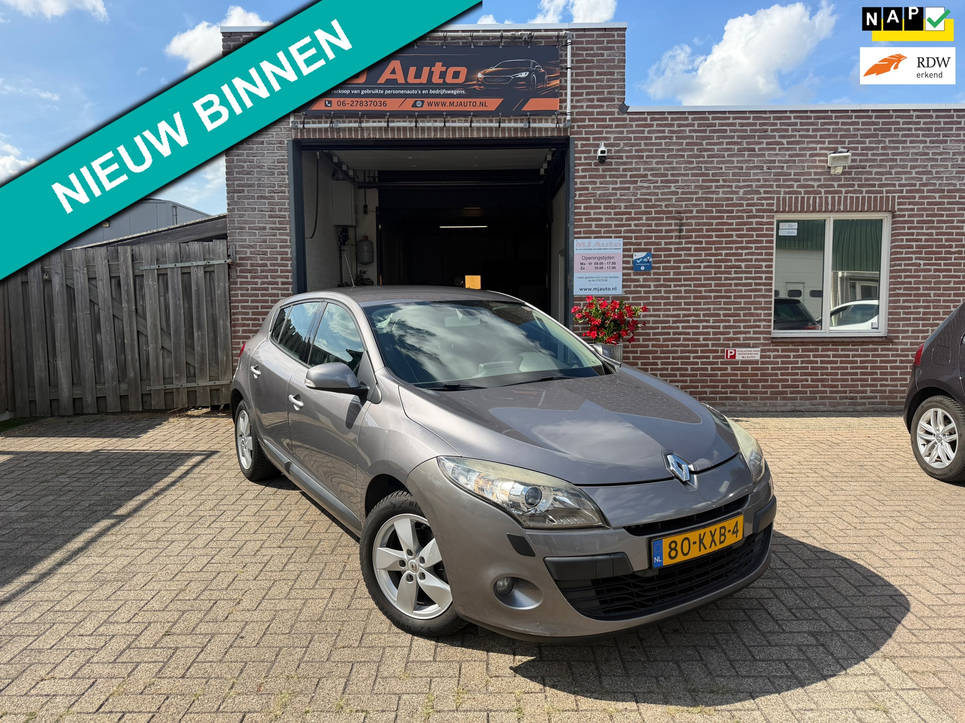 Renault Mégane 1.6 Dynamique airco navigatie cruise control xenon