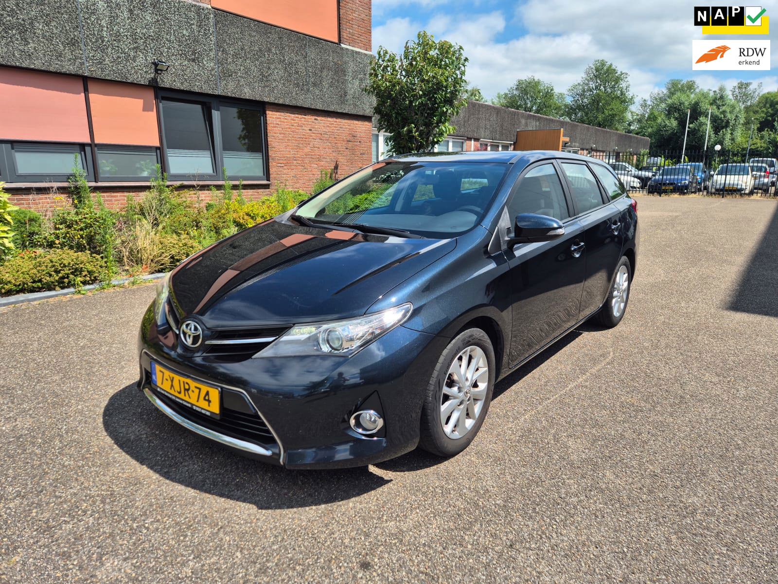 Toyota Auris Touring Sports 1.3 Now Airco |Boekjes|Trekhaak|LM Velgen|N.A.P