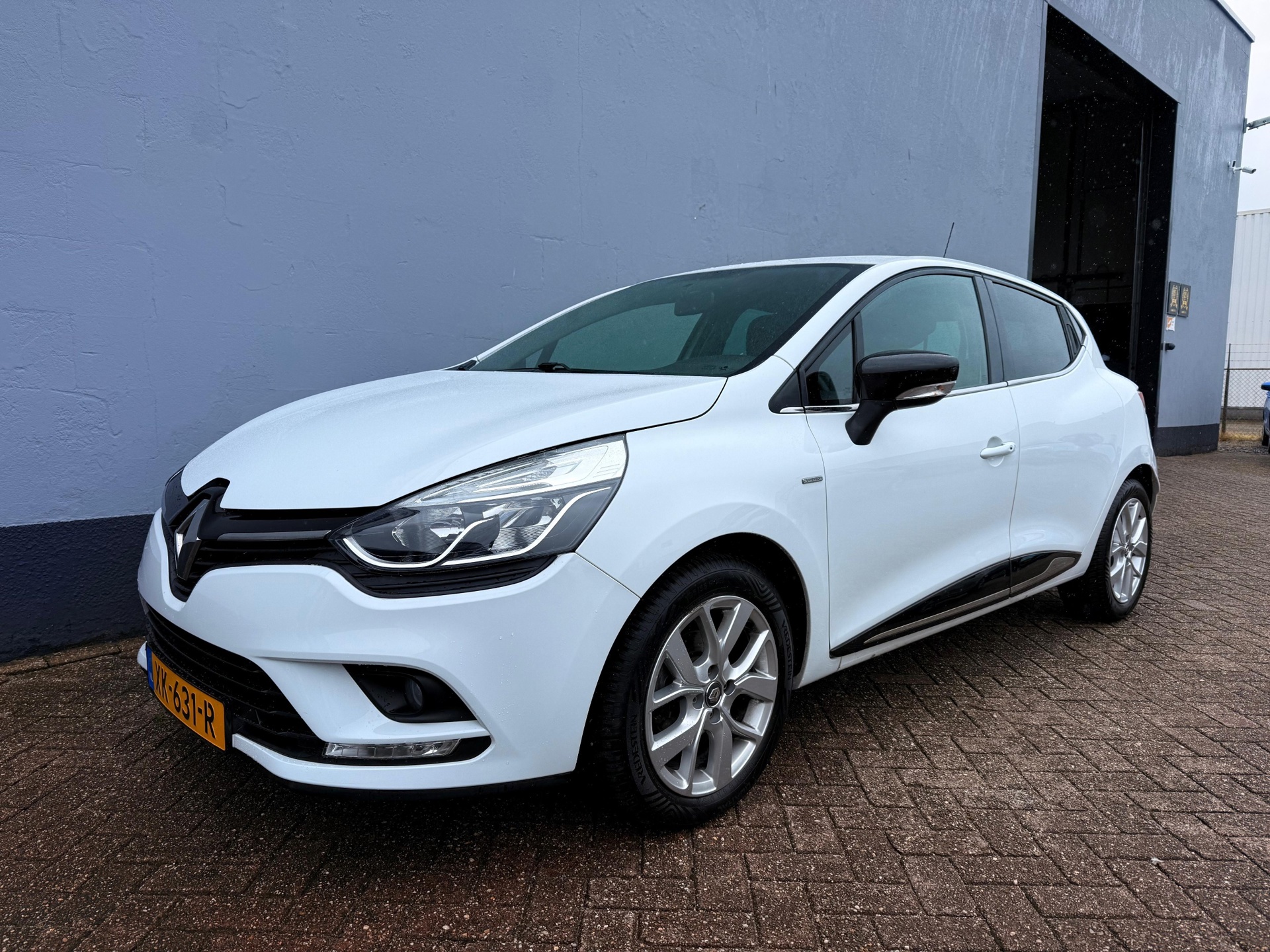 Renault Clio 0.9 TCe Limited - Dealer Onderhouden - Keyless