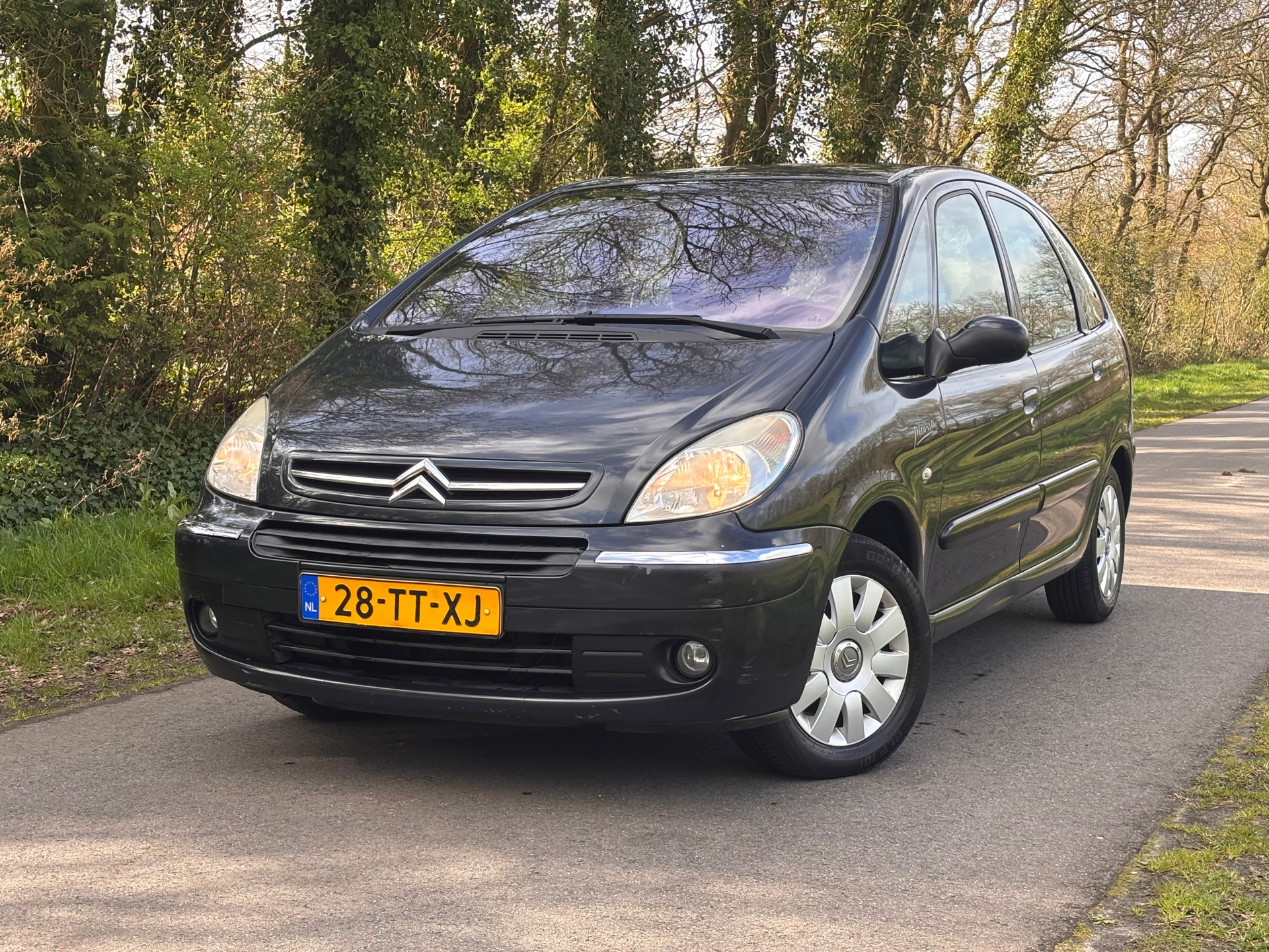 Citroën Xsara Picasso 2.0i-16V Caractère | Automaat + Nieuwe APK Nu € 1.750,- !!!