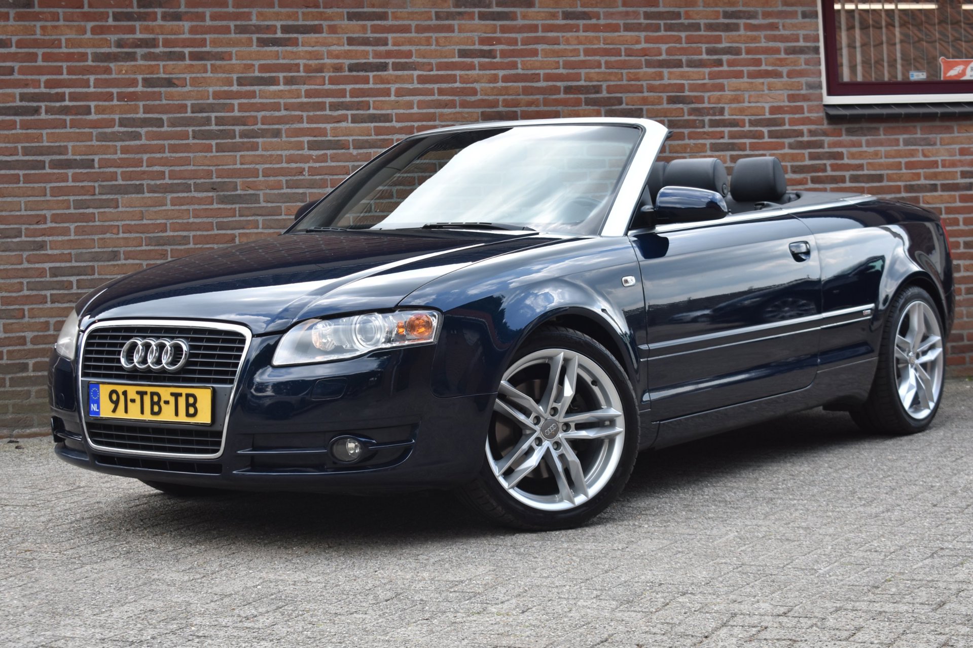 Audi A4 Cabriolet 3.0 V6 '05 Leder Xenon Clima Inruil mogelijk