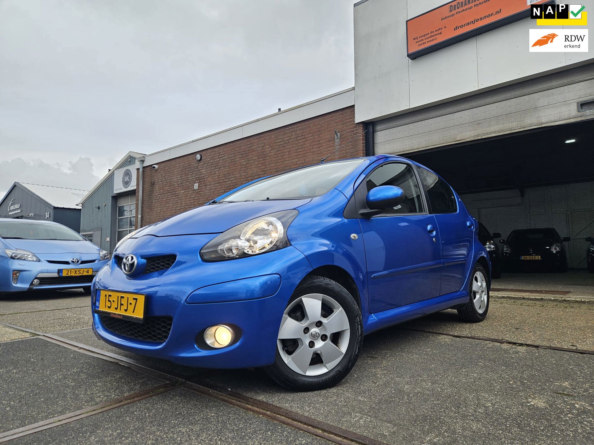 Toyota Aygo 1.0-12V Dynamic Blue GARANTIE APK nieuw