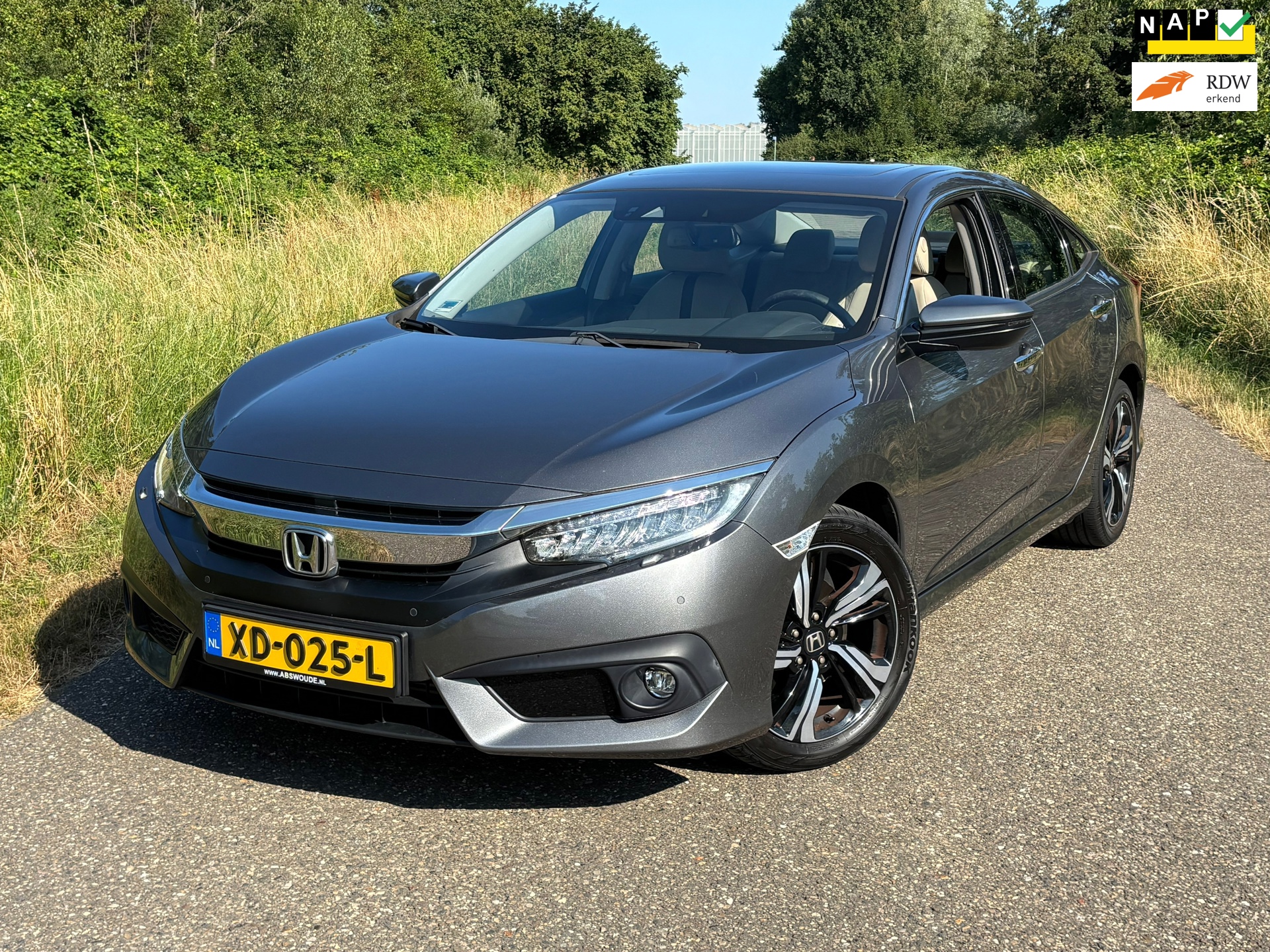 Honda Civic 1.5 i-VTEC Executive Aut/Leder/Camera/Schuifdak