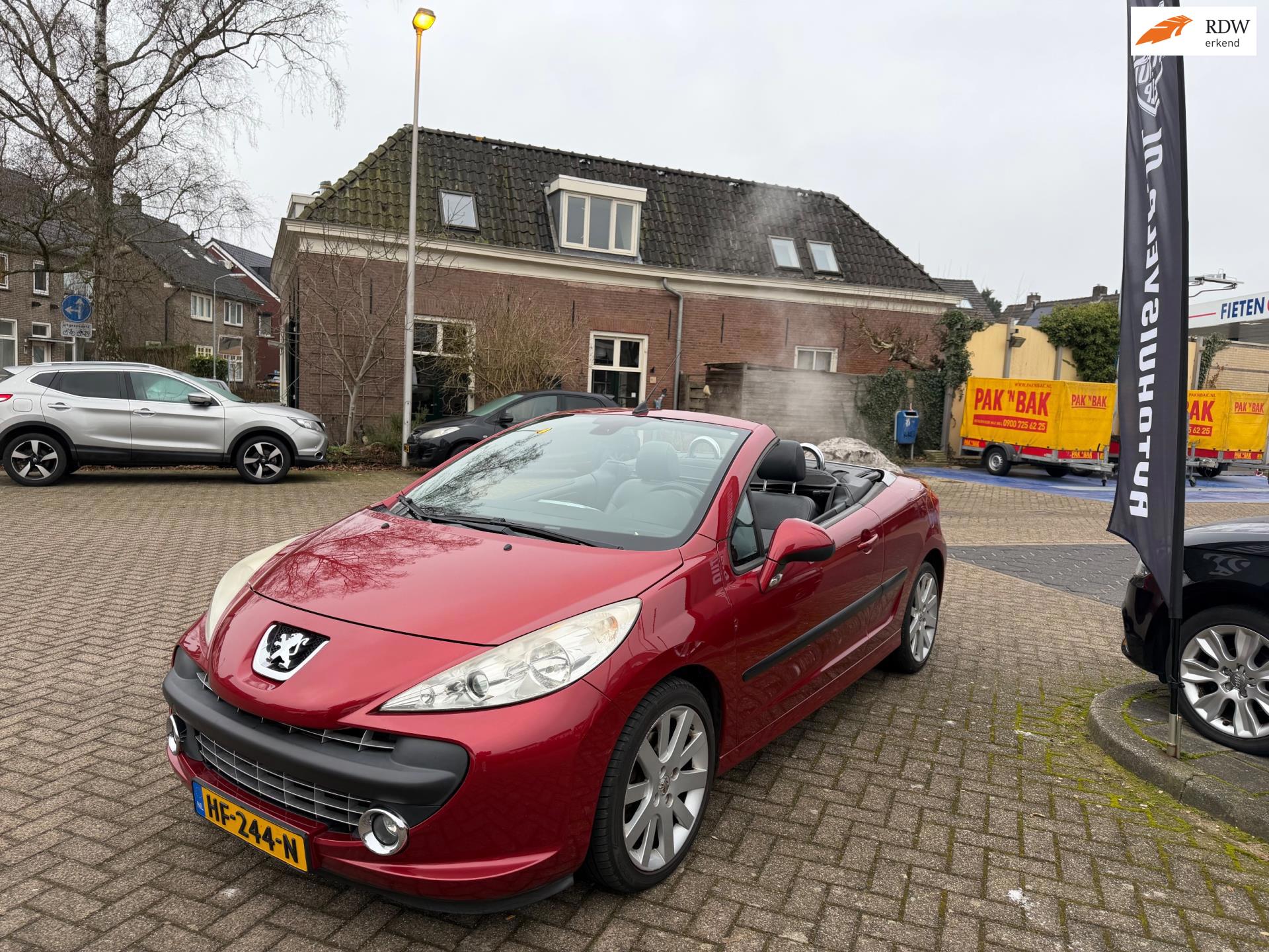 Peugeot 207 CC 1.6-16V T Sport