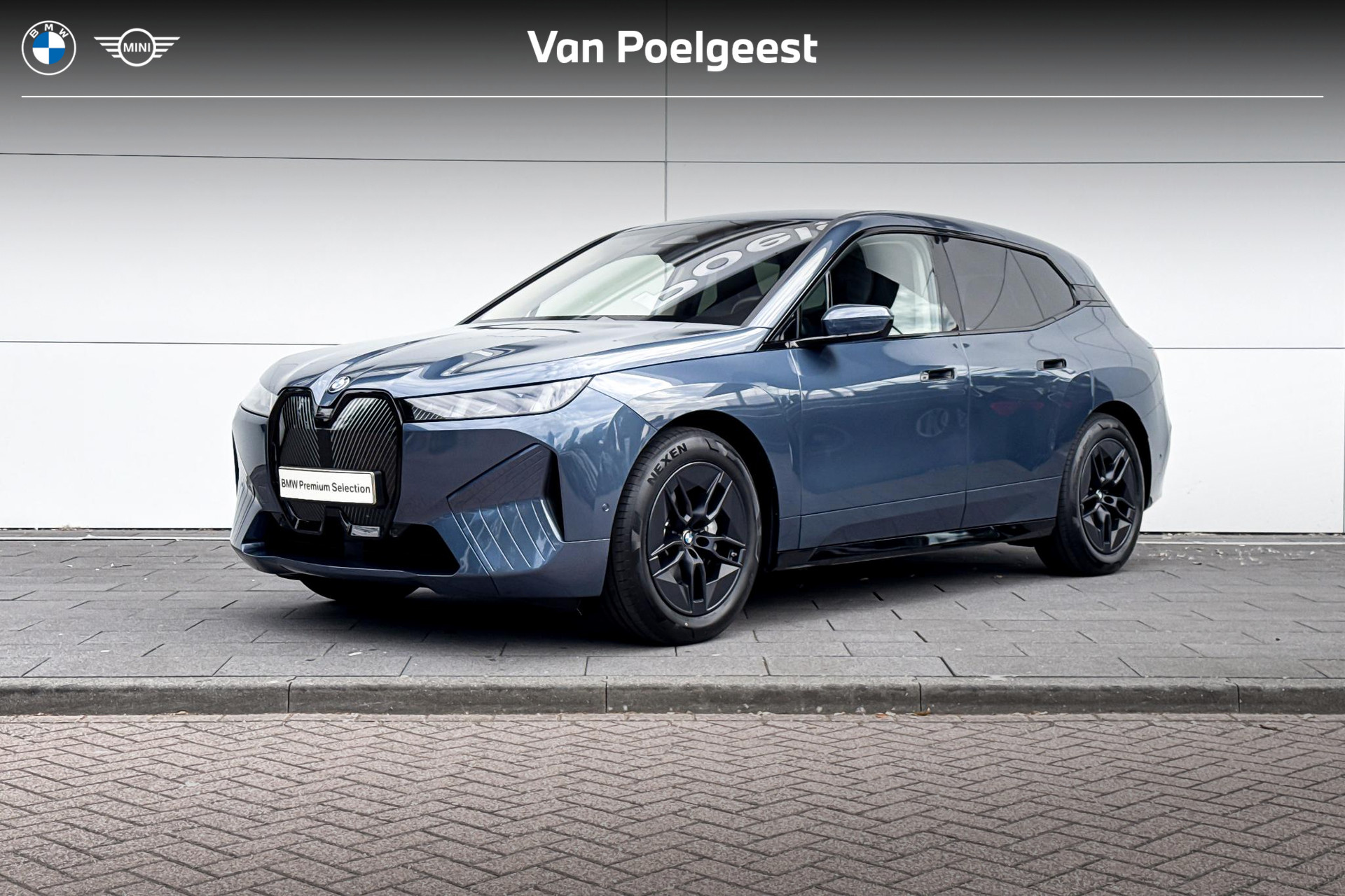BMW iX xDrive45