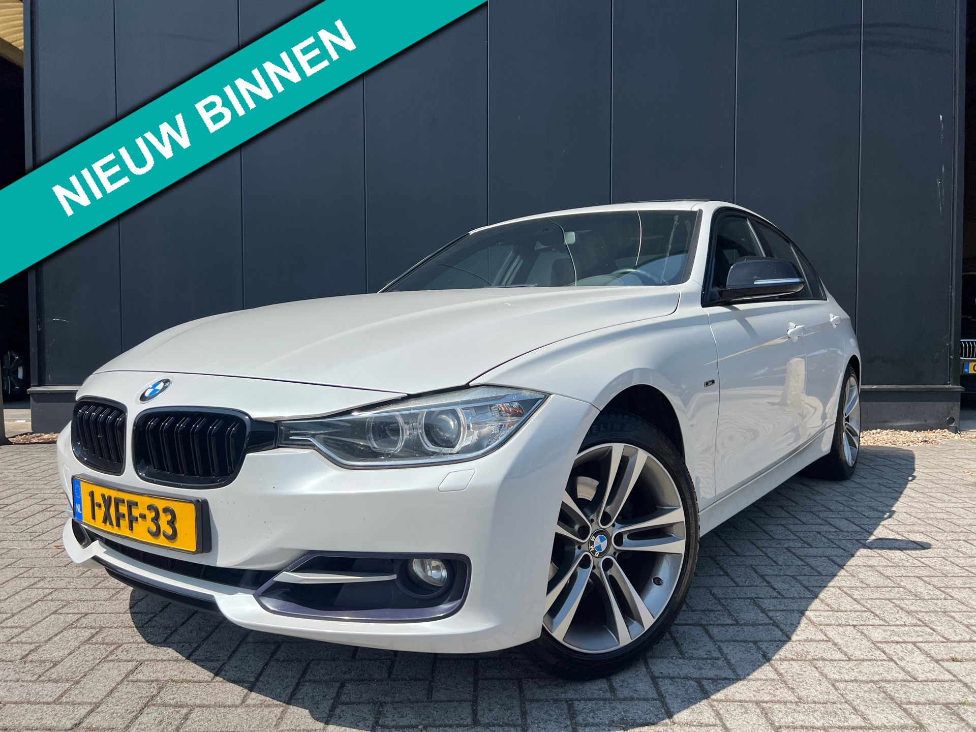 BMW 3-serie 320i Sport '14 Aut/Dakje/18'Lmv/OrgNl/ZrMooi!!!