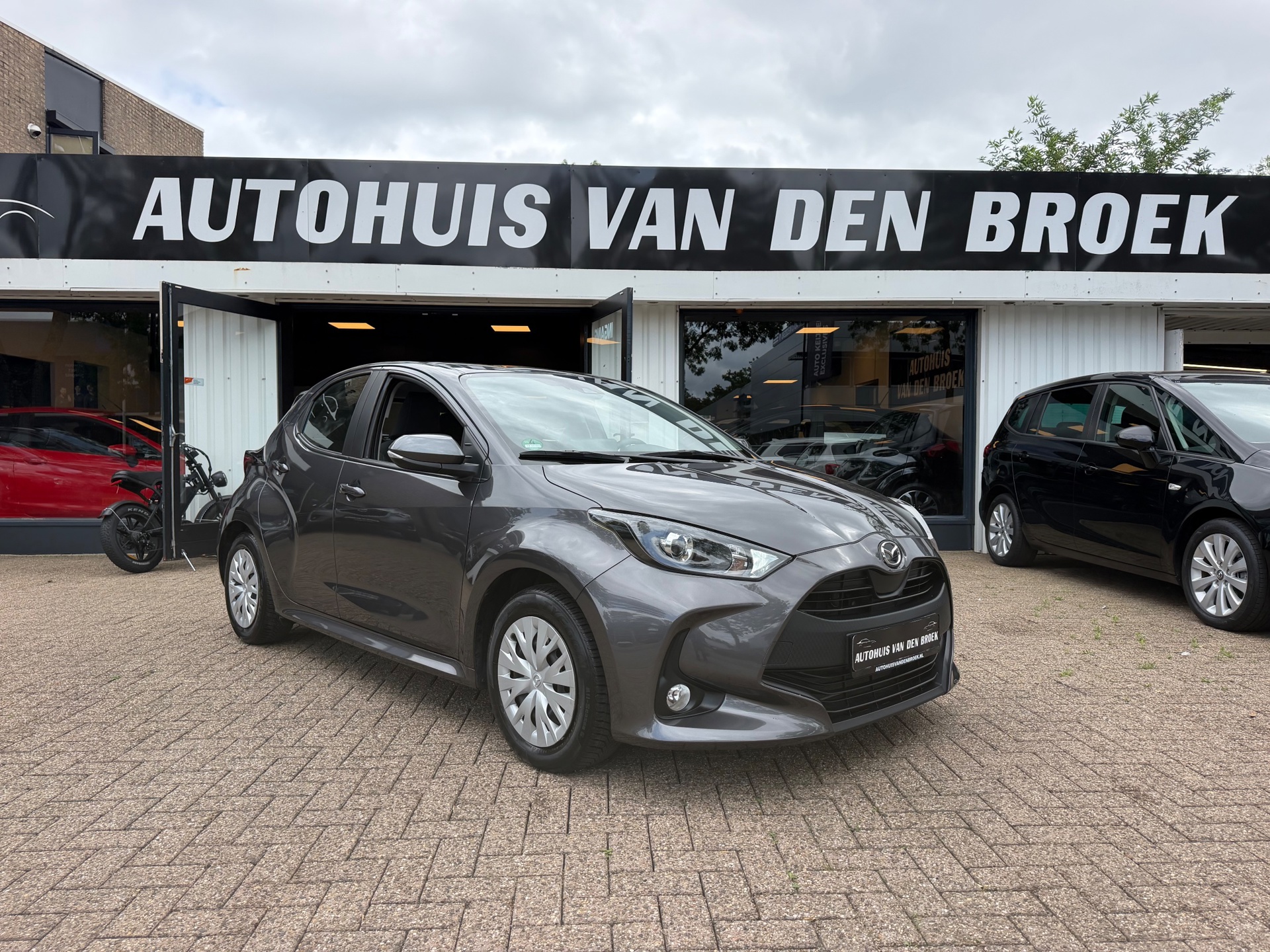 Mazda 2 Hybrid 1.5 Hybrid|Navi|Led|Adaptive Cruise|Carplay|Camera|ACC|Climate|Stoelverw|