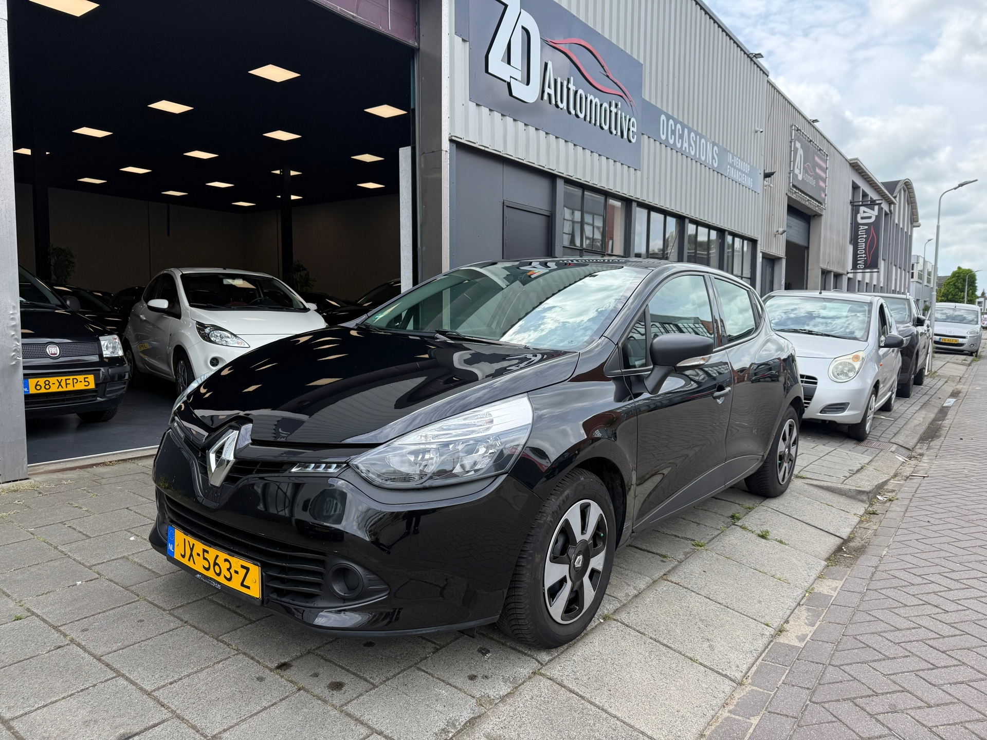 Renault Clio 0.9 TCe Eco2 Authentique