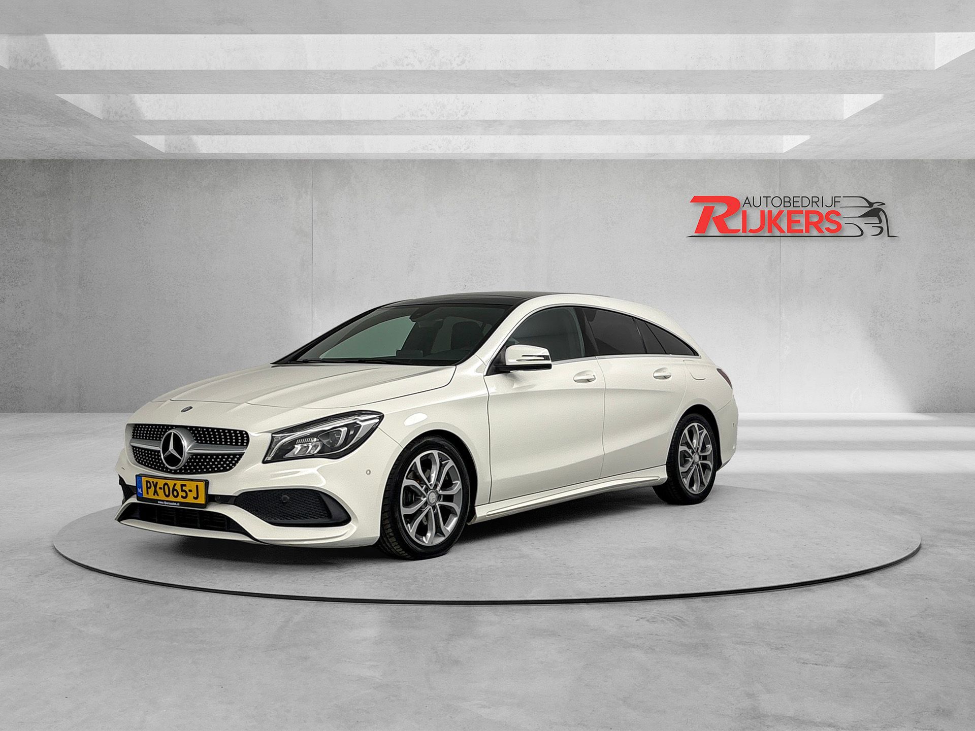 Mercedes-Benz CLA-klasse Shooting Brake 180 AMG Night Edition Plus,Automaat,Panoramadak,PDC,Cruise Contr,Climate Control,Winterset