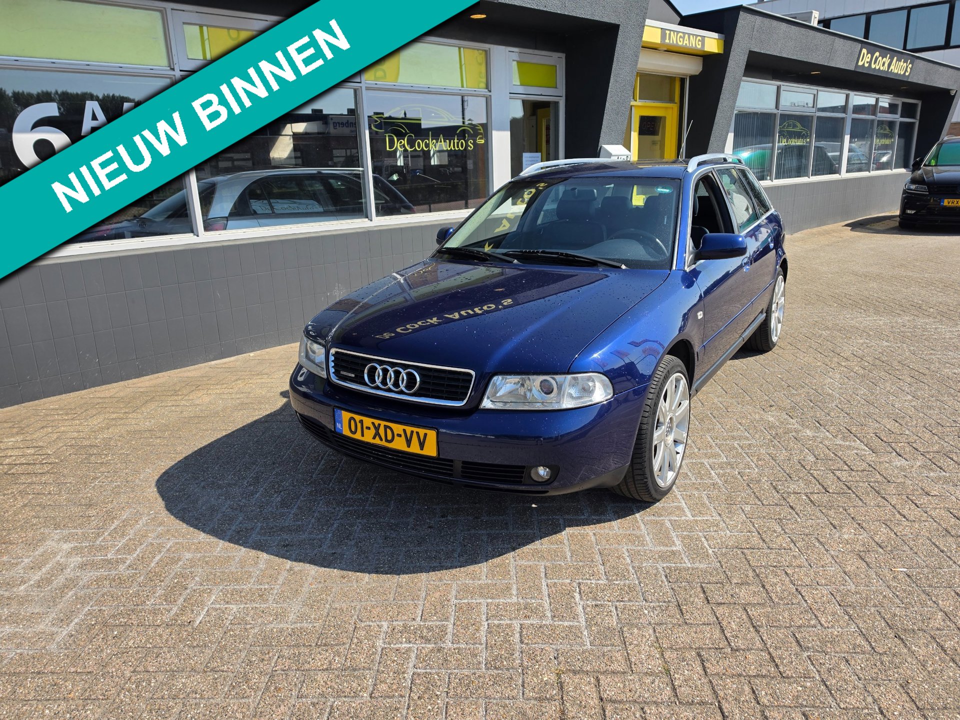 Audi A4 Avant 2.4 V6 quattro Advance/AUTOMAAT