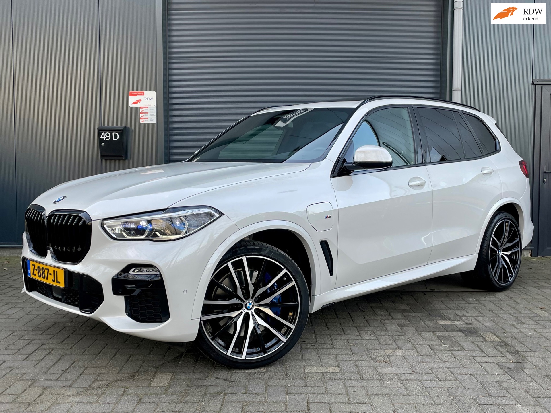 BMW X5 XDrive45e High Executive BTW HUD CARPLAY PANO LASERLIGHT SOFTCLOSE KEYLESS MEMORYSEATS LUCHTVERING BLUETOOTH NAVI CLIMA
