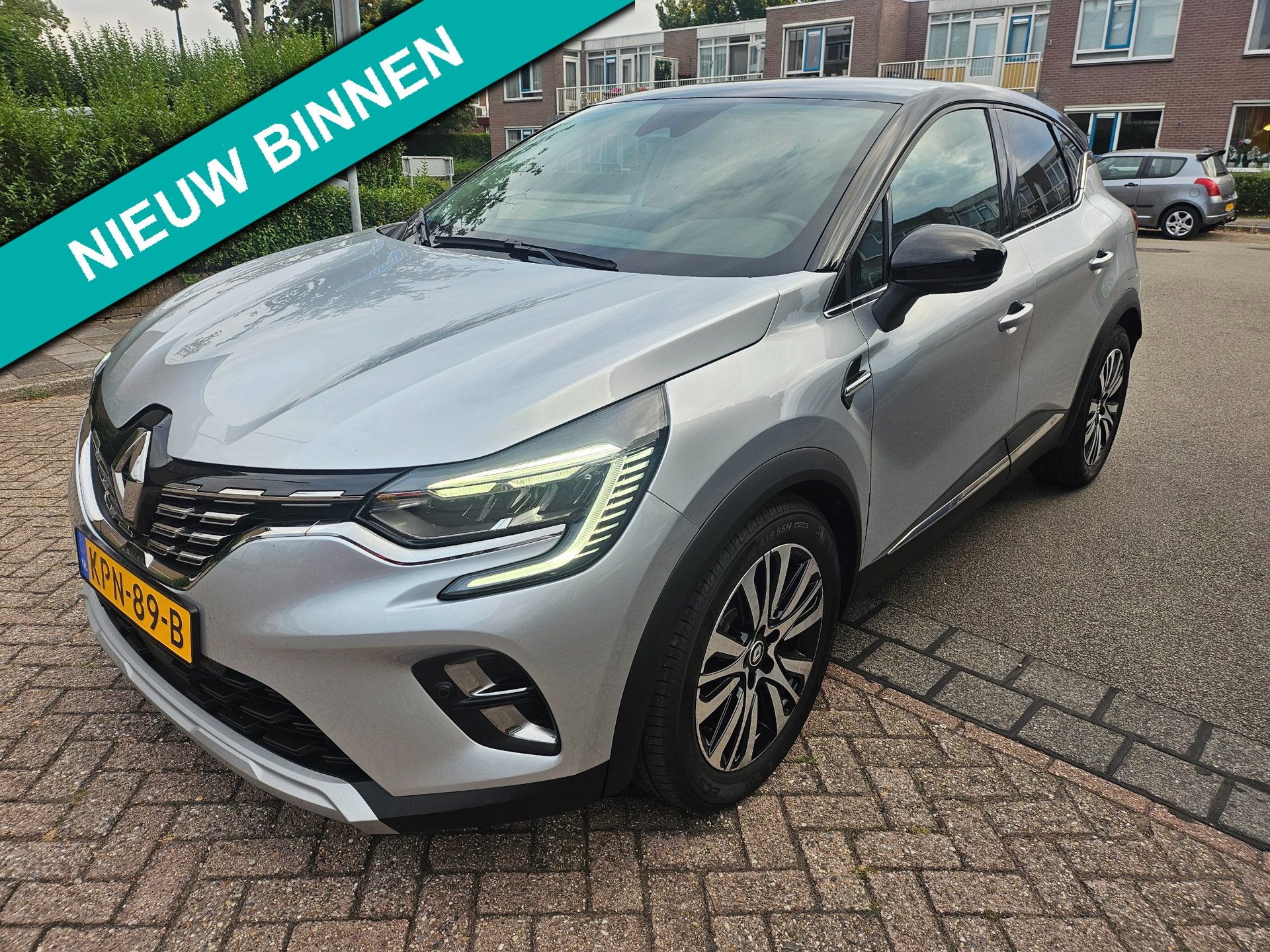 Renault Captur 1.6 E-Tech Plug-in Hybrid 160 Initiale Paris