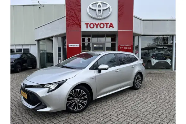 Toyota Corolla Corolla Touring Sports 2.0 Hybrid Business Plus