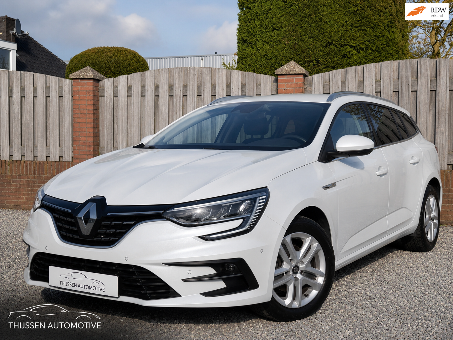 Renault Mégane Estate 1.3 TCe 140 Techno STOELSTUUR VERWARMING P CAMERA 360 NAVI CLIMA