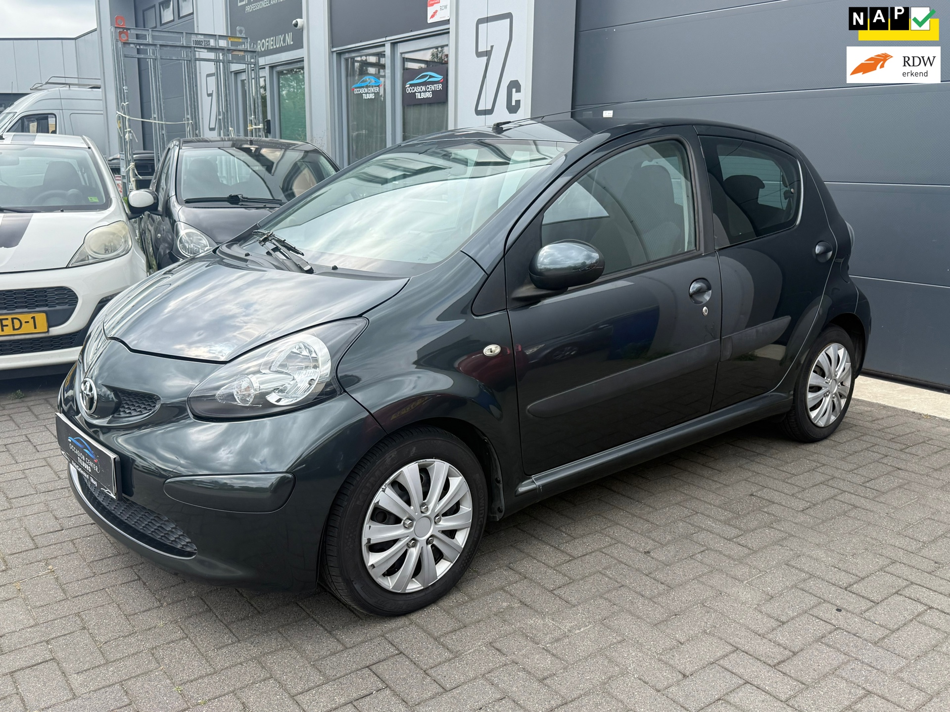 Toyota Aygo 1.0 AIRCO | NAVI | ELEKTR PAKKET | APK | NAP |