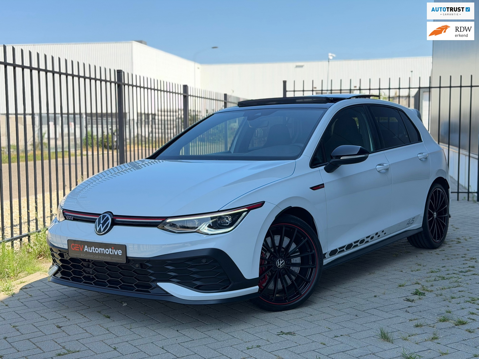 Volkswagen Golf 2.0 TSI GTI Clubsport 45 Jahre Akrapovic Pano HK