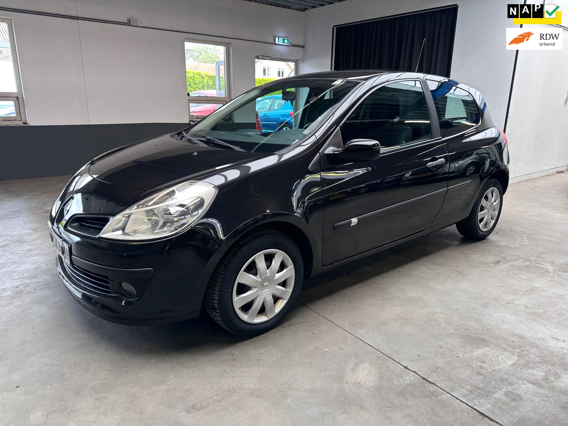 Renault Clio 1.6-16V Dynamique|Automaat|Dealer onderhouden