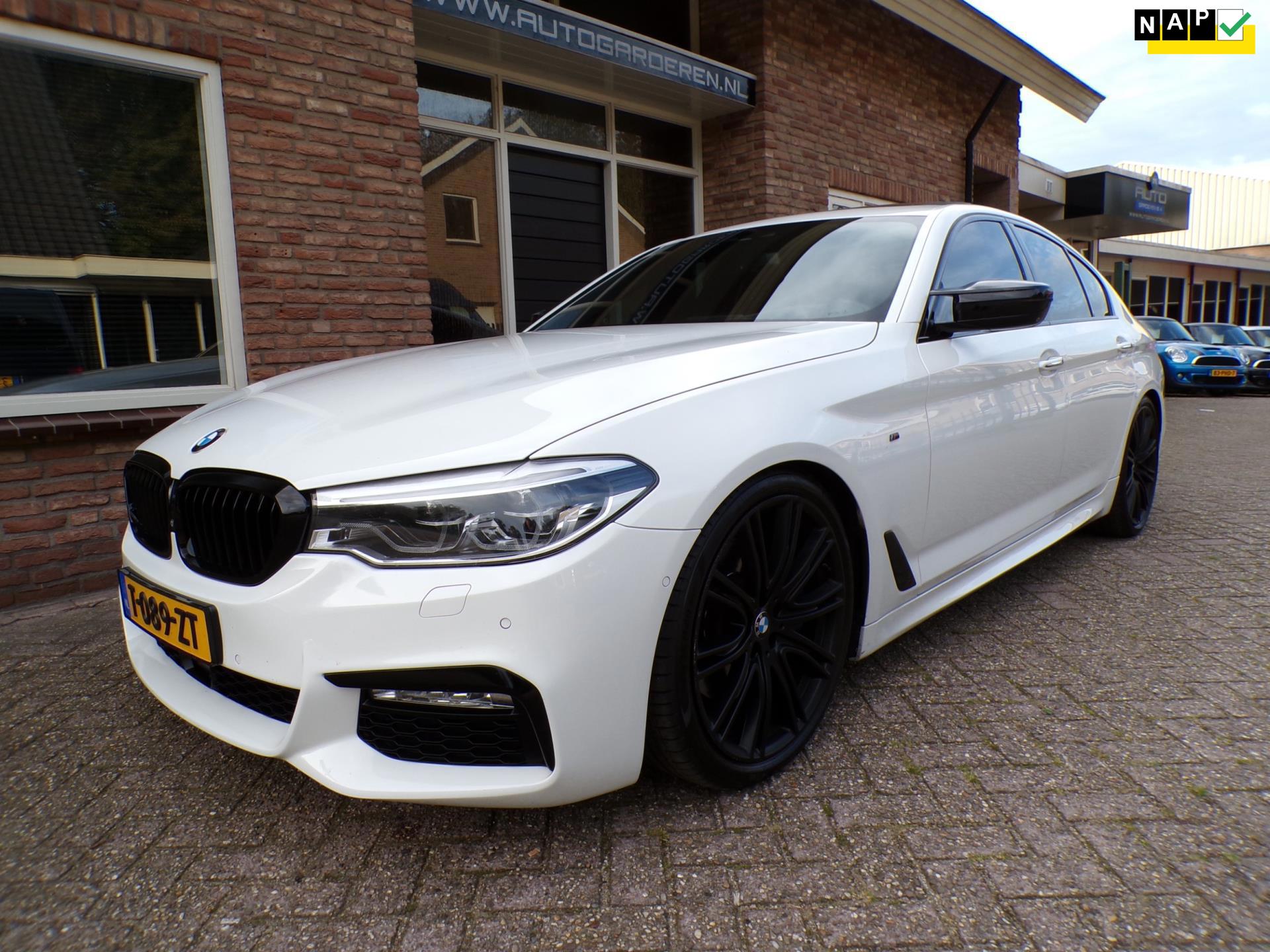 BMW 5-serie 530d High Executive Automaat / M Pakket / Leder / Navi / Schuifdak / Head Up