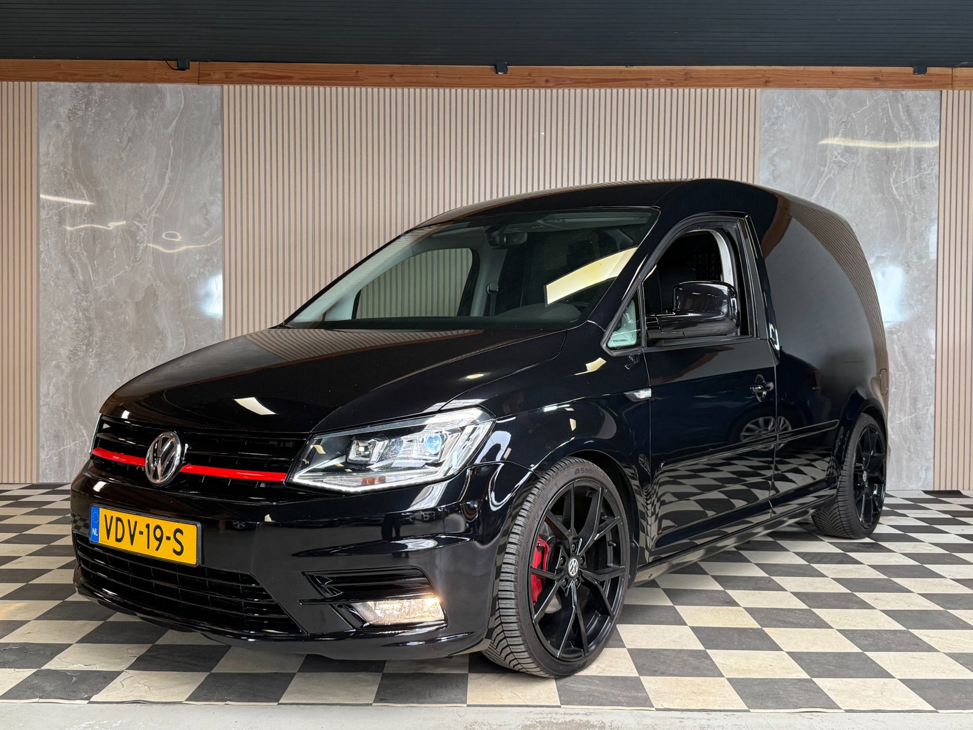 Volkswagen Caddy 2.0 TDI GTI 150PK L1H1 BMT Exclusive Edition Carplay Xenon Airco