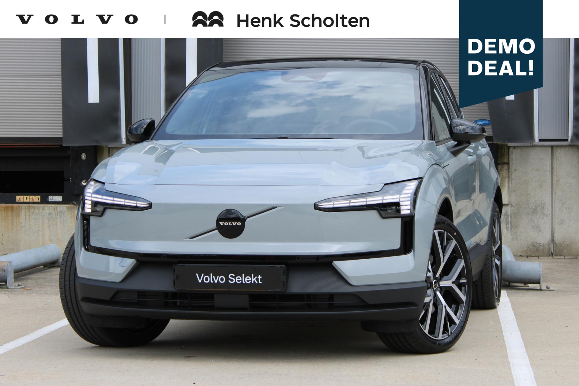 Volvo EX30 Single Motor Ext Range Plus Black Edition Europa |