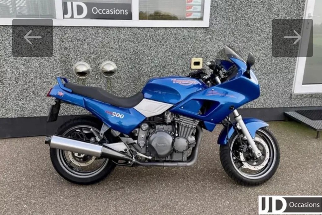 Triumph Tour Sprint 900