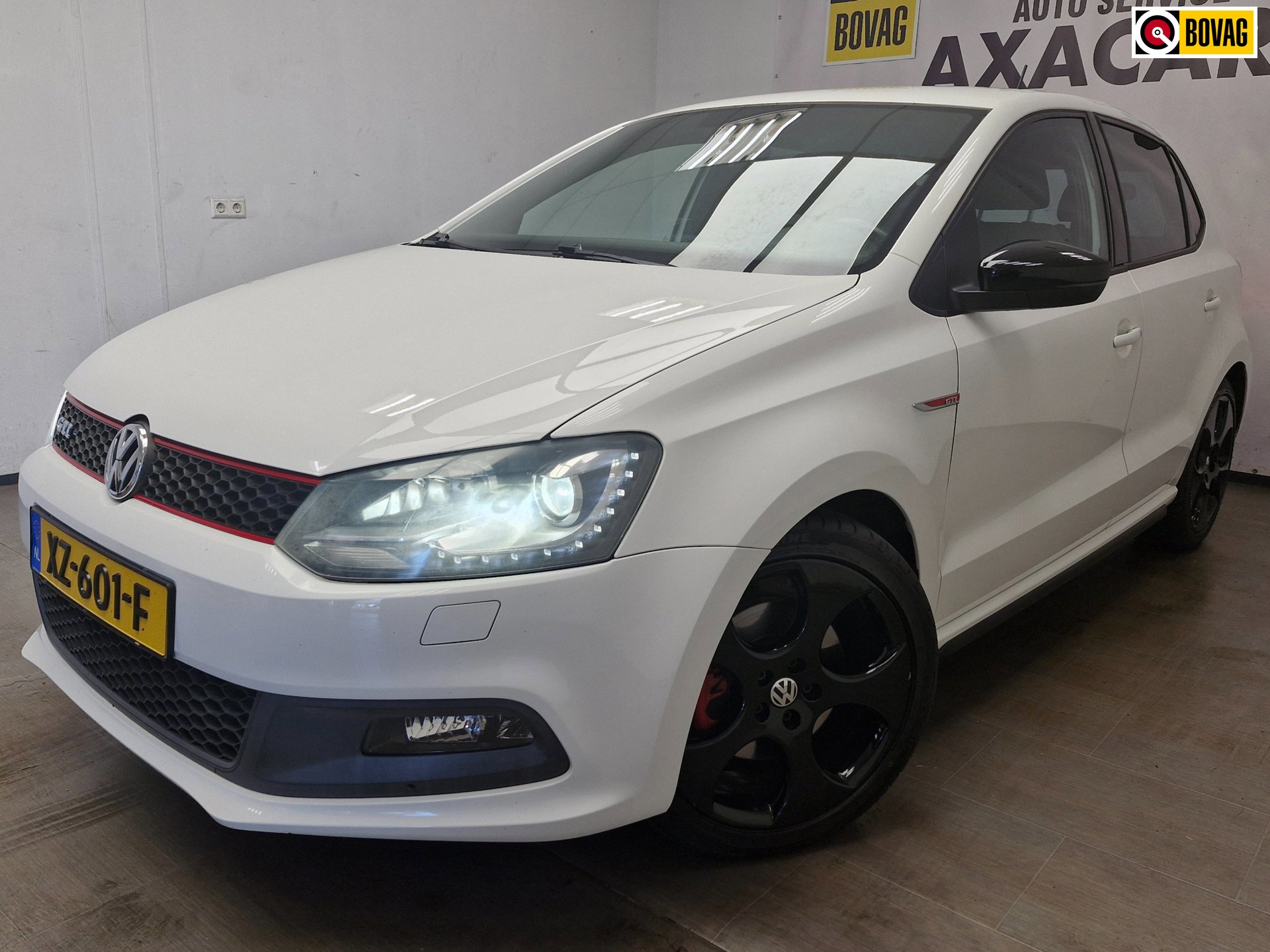 Volkswagen Polo 1.4 TSI GTI AUTOMAAT ! ABC UITLAAT ! NAVIGATIE !!!