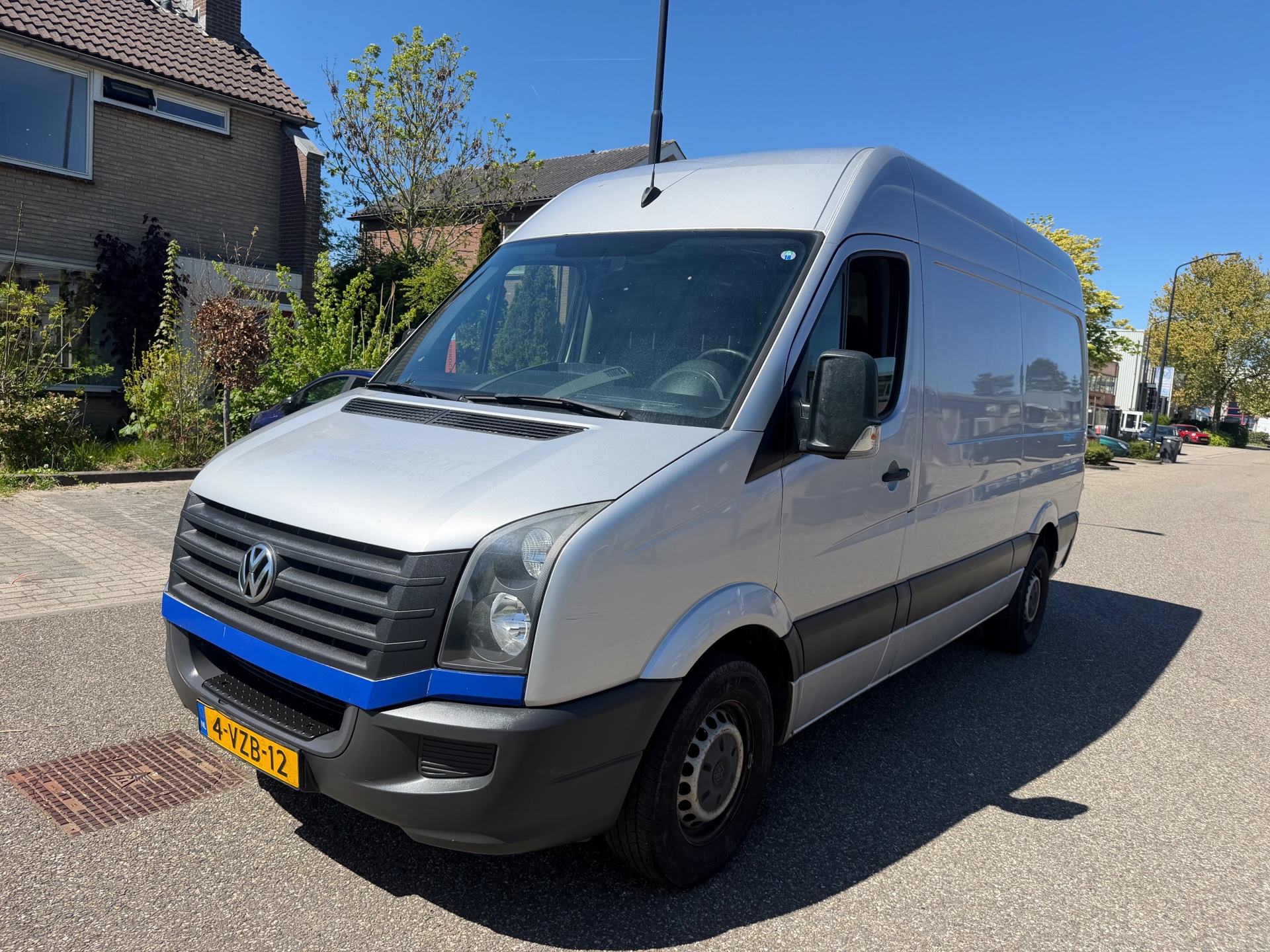 Volkswagen Crafter 46 2.0 TDI L2H1