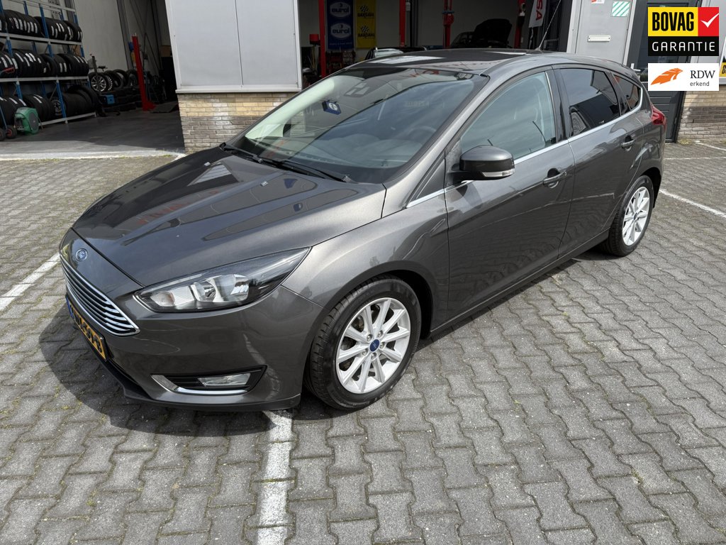 Ford FOCUS 1.0 Titanium Motorrevisie