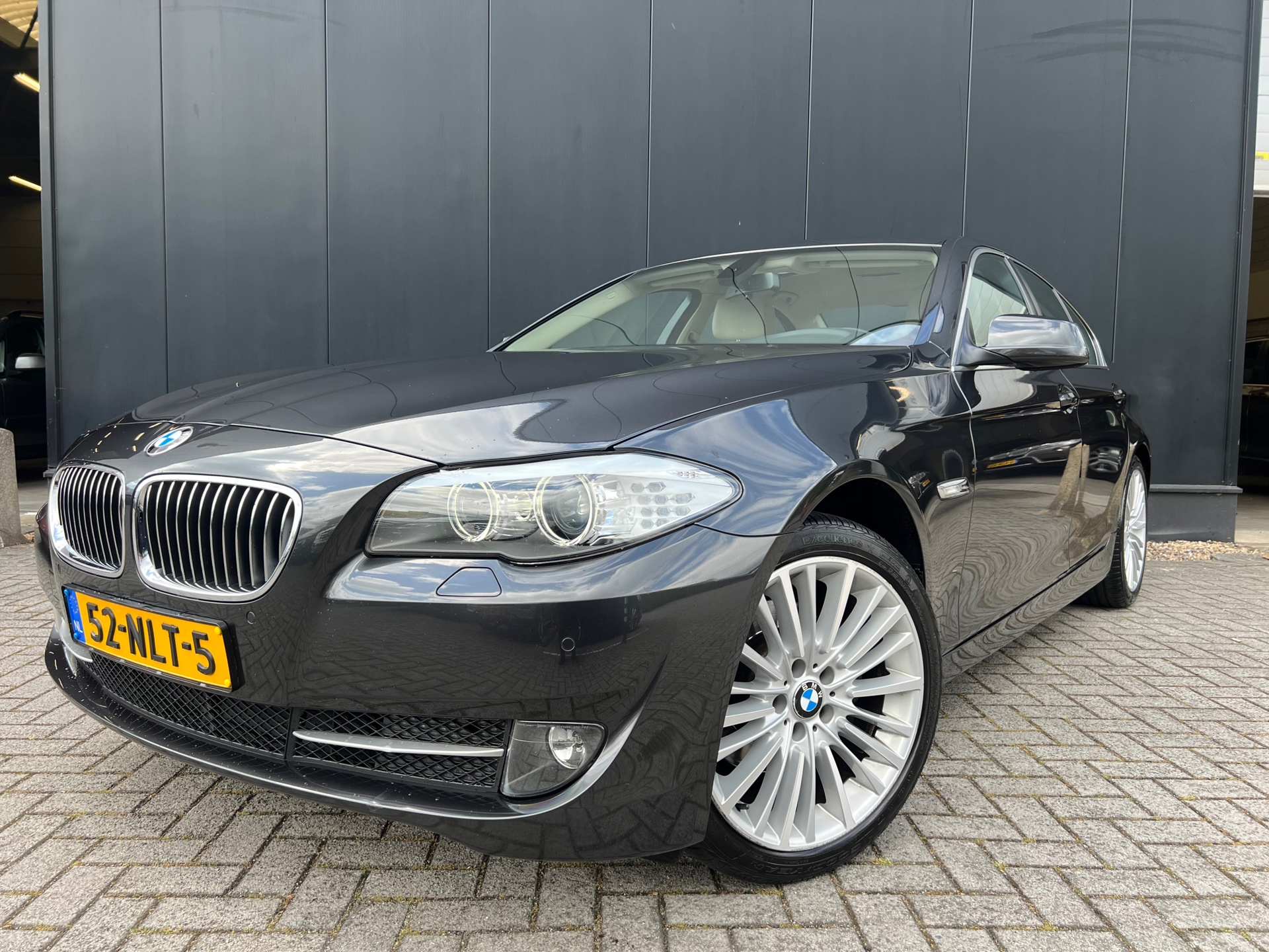 BMW 5-serie 523i 6Cil High Exe Aut/Leer/Navi/19'Lmv/OrgNl
