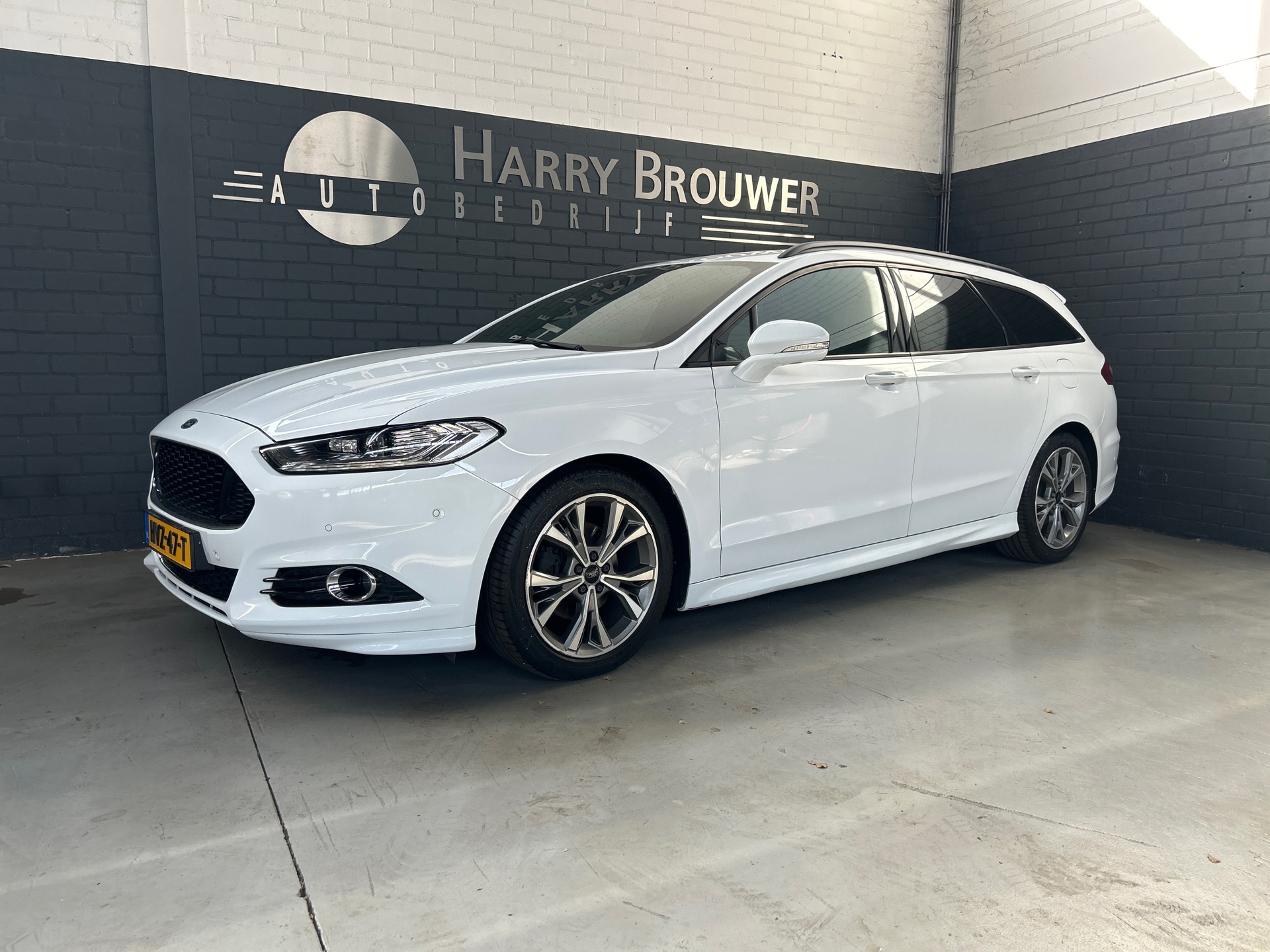 Ford Mondeo Wagon 1.5 ST-Line. zeer vol in de opties, nieuwe motor.(garantie)
