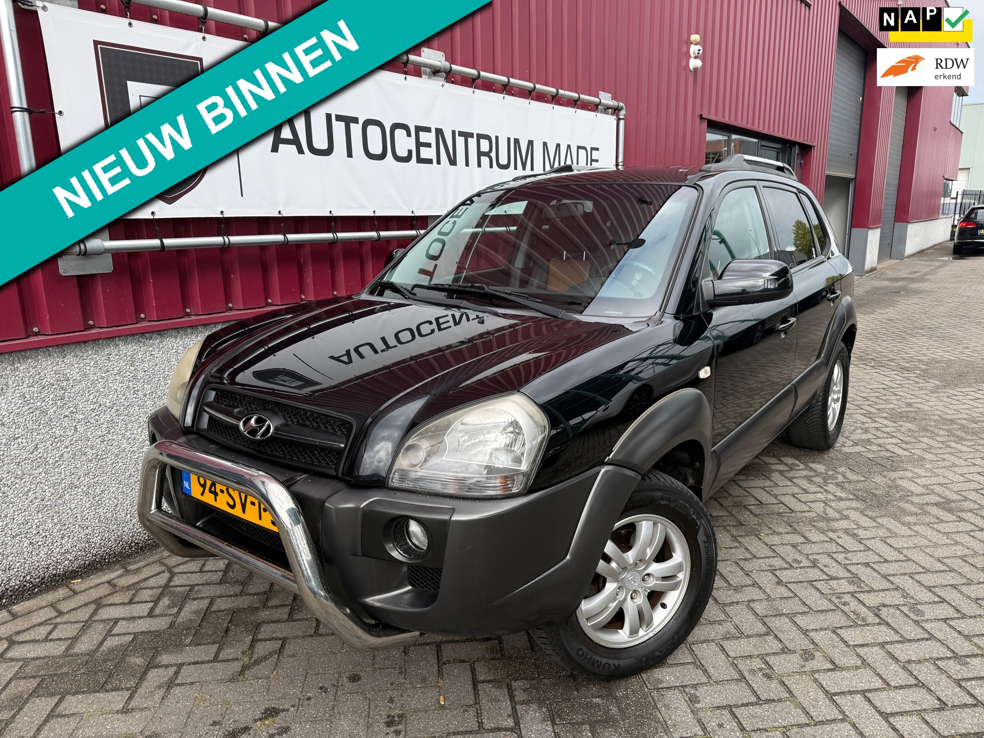 Hyundai Tucson 2.0i Style World Cup edition // Leer // Clima // PDC // Trk.Hk