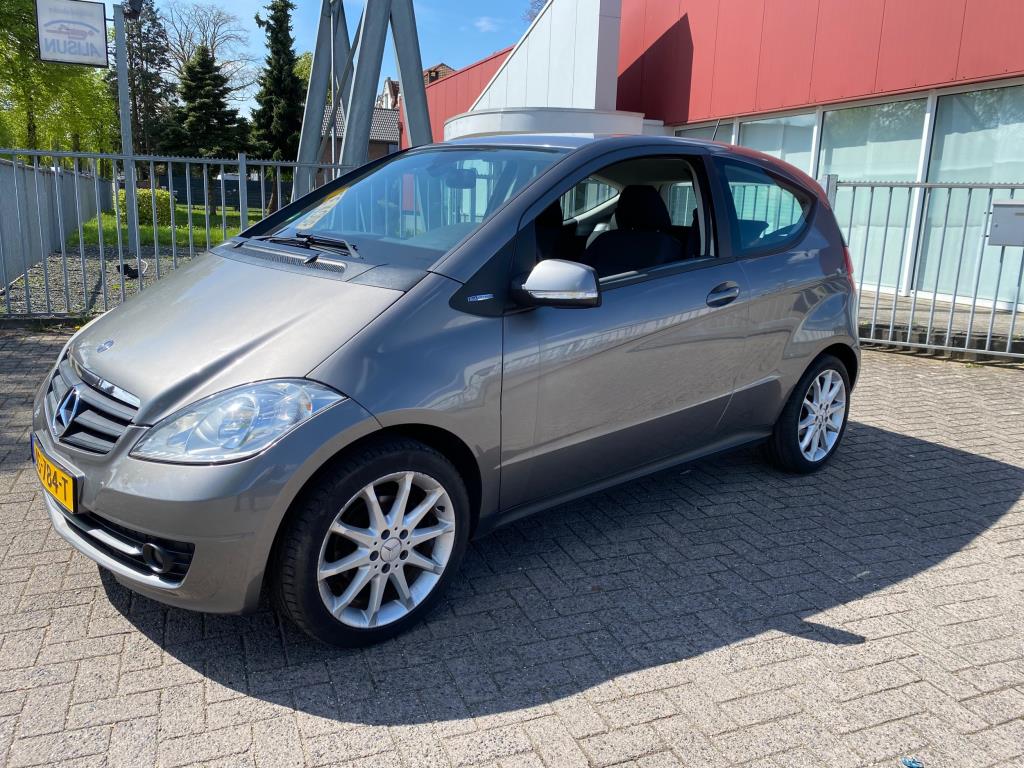 Mercedes-Benz A-klasse 160 BlueEFFICIENCY Business Class Avantgarde , stoelverwarming ,airco , incl onderhoudsboekjes ,