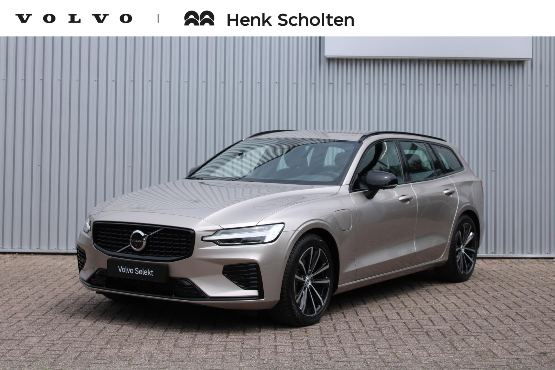 Volvo V60 2.0 T8 Plug-in hybrid AWD Plus Dark |
