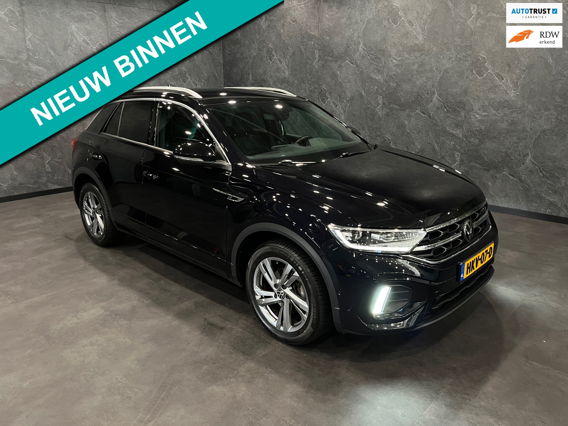 Volkswagen T-ROC 1.0 TSI R-Line Business IQ LIGHT CAMERA ACC