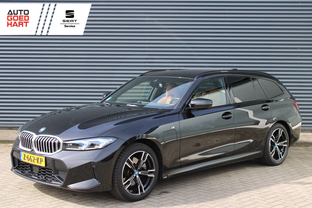 BMW 3 Serie Touring 330e M-Sport Laser Leer-Vernasca Harman-Kardon Elekt.-Trekhaak Adaptive-Cruise