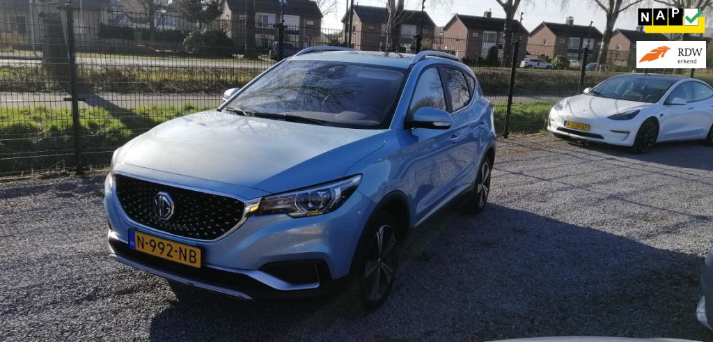 MG ZS EV Luxury 45 kWh automaat, panodak, leder, navi