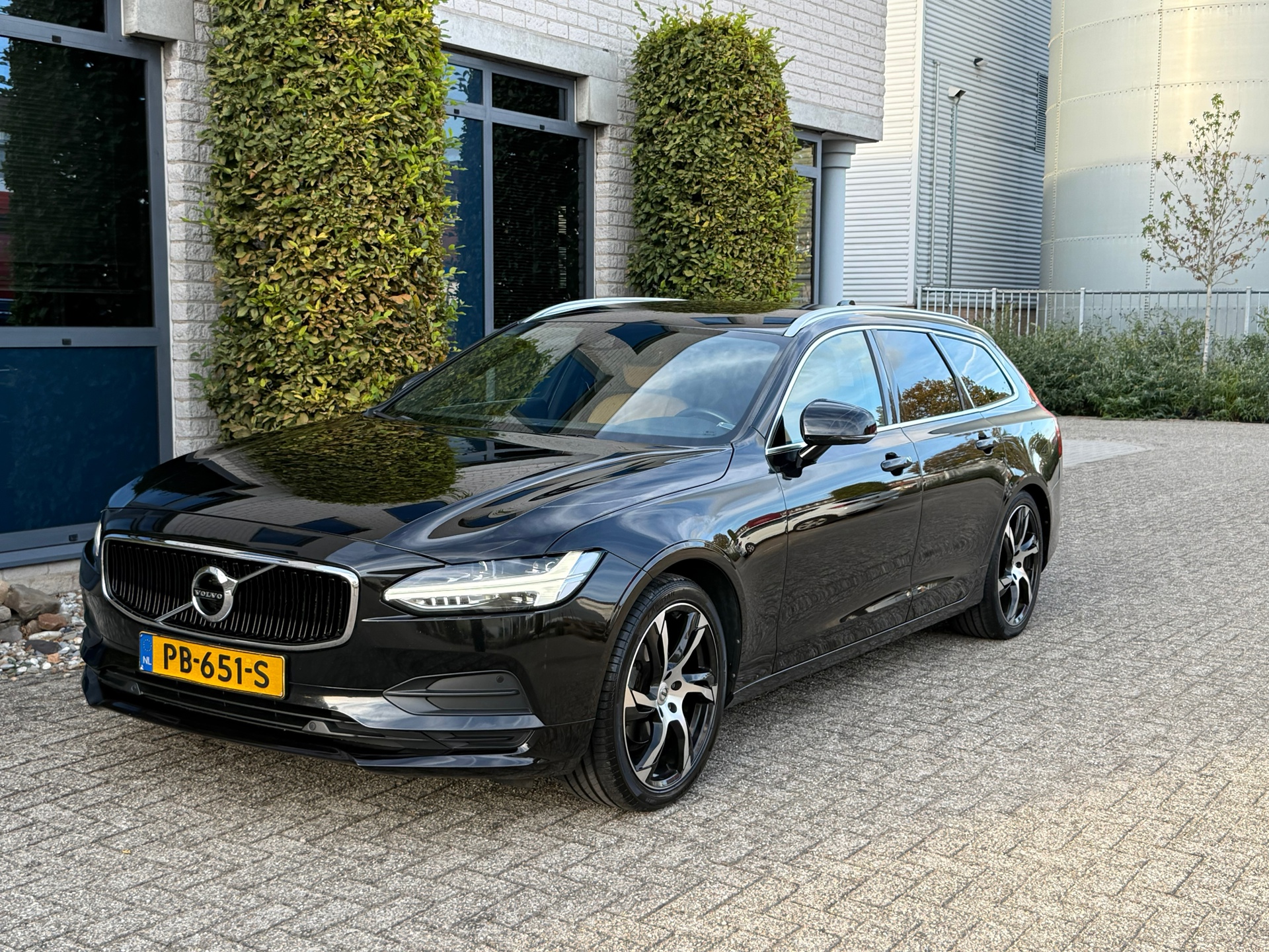 Volvo V90 2.0 D3 Momentum|AUTOMAAT|LEER|