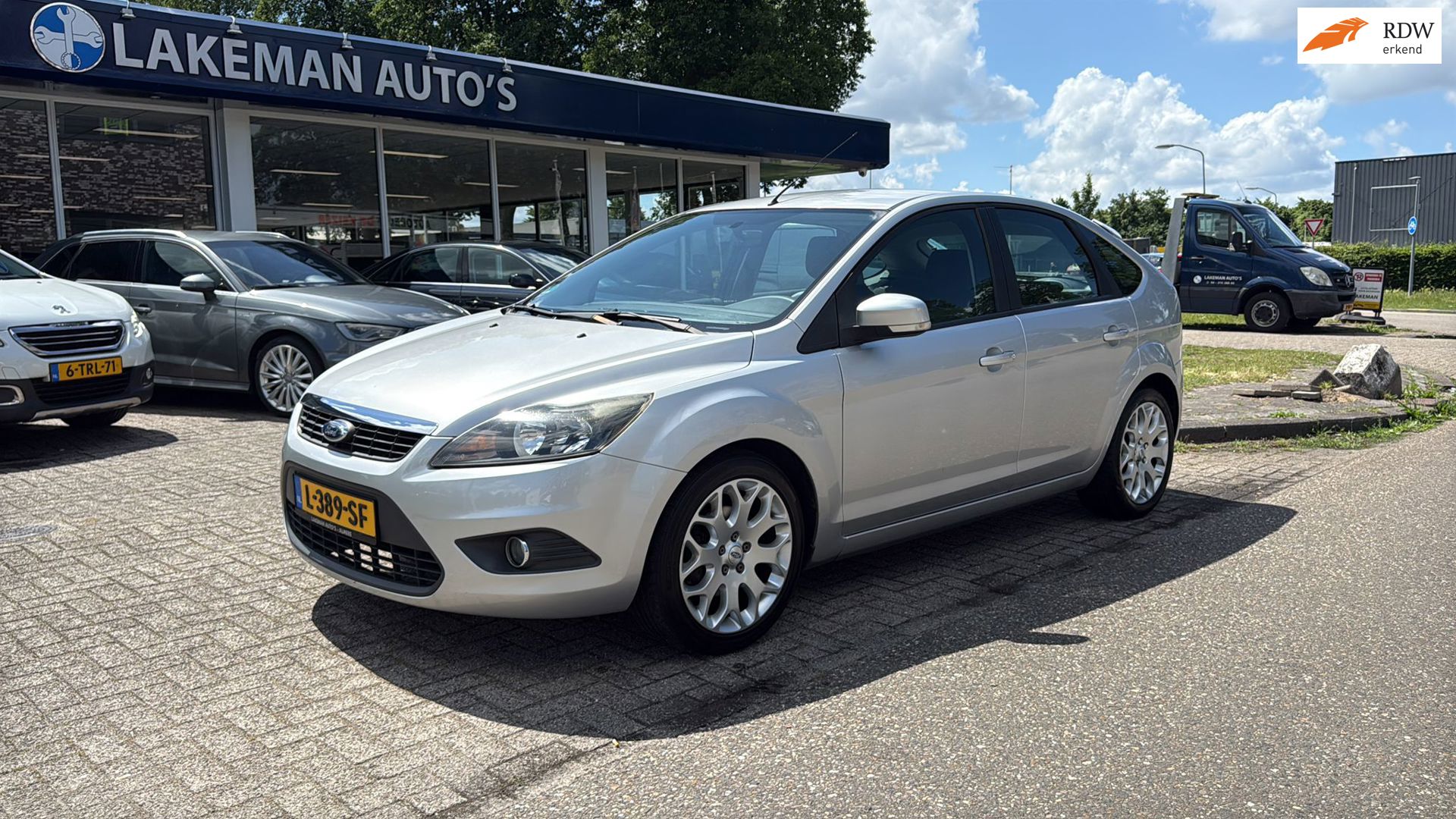 Ford Focus 1.6 Keyless Titanium Silverline Navi Huurkoop Inruil APK Garantie