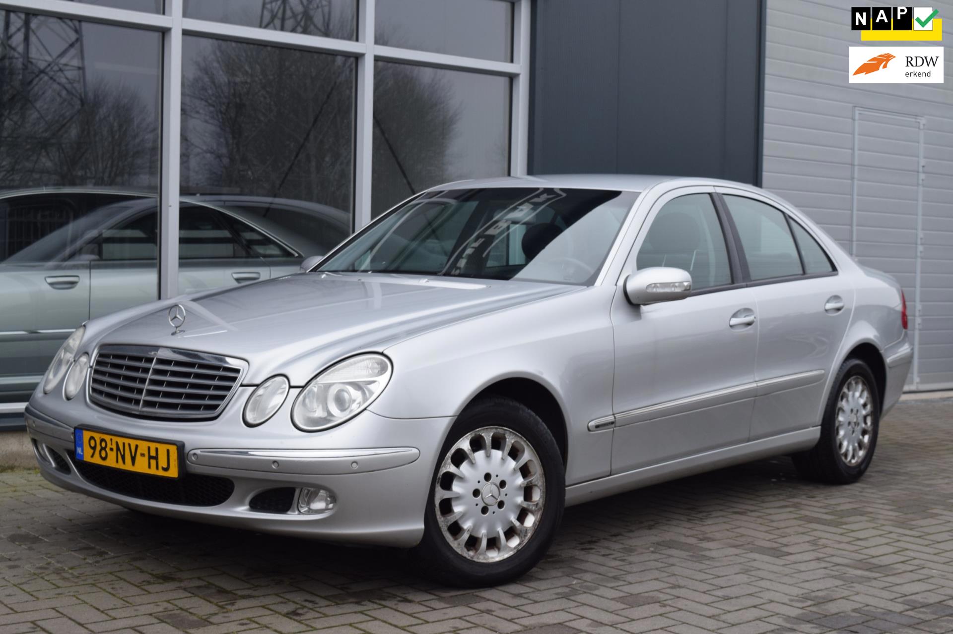 Mercedes-Benz E-klasse 200 K. Elegance | Automaat | Cruise | APK 8-2026