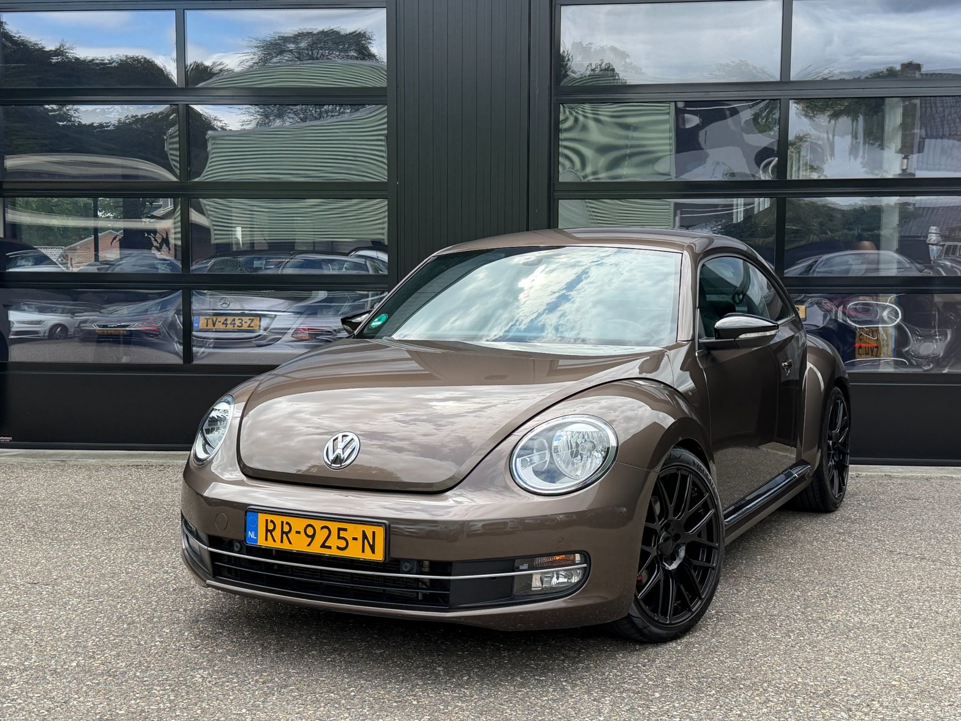 Volkswagen Beetle 2.0 TSI Sport Navi Camera Stoelverw. Aut.