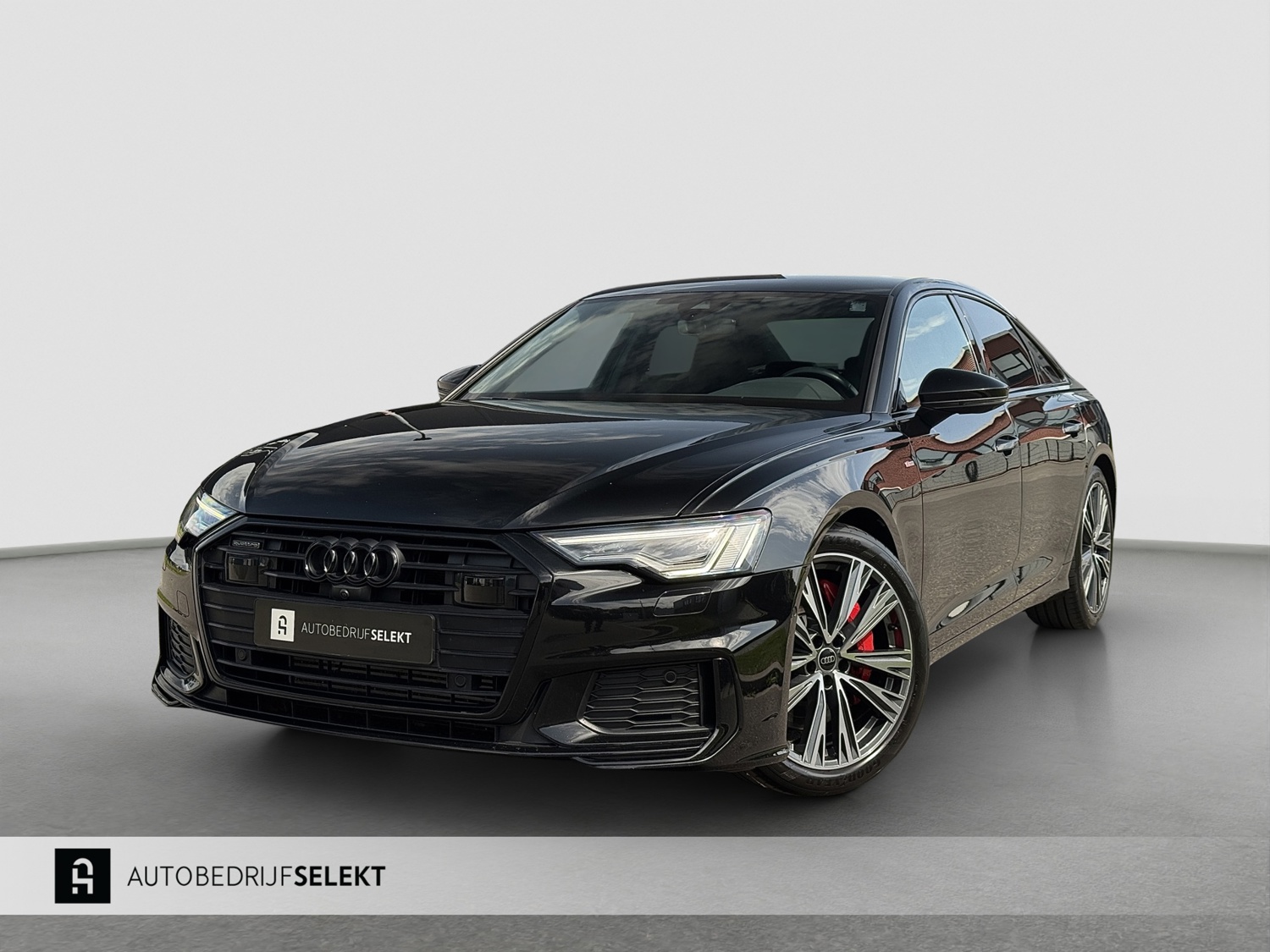 Audi A6 Limousine 55 TFSI e quattro | RS stoelen | Trekhaak | Matrix | 360 | Sfeerverlichting | 20 inch | Carplay | Magnetic Ride